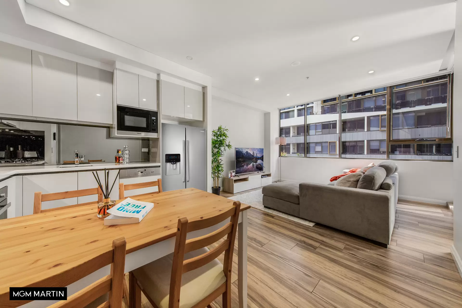 213/10 Galloway Street, Mascot Sold by MGM Martin - image 1