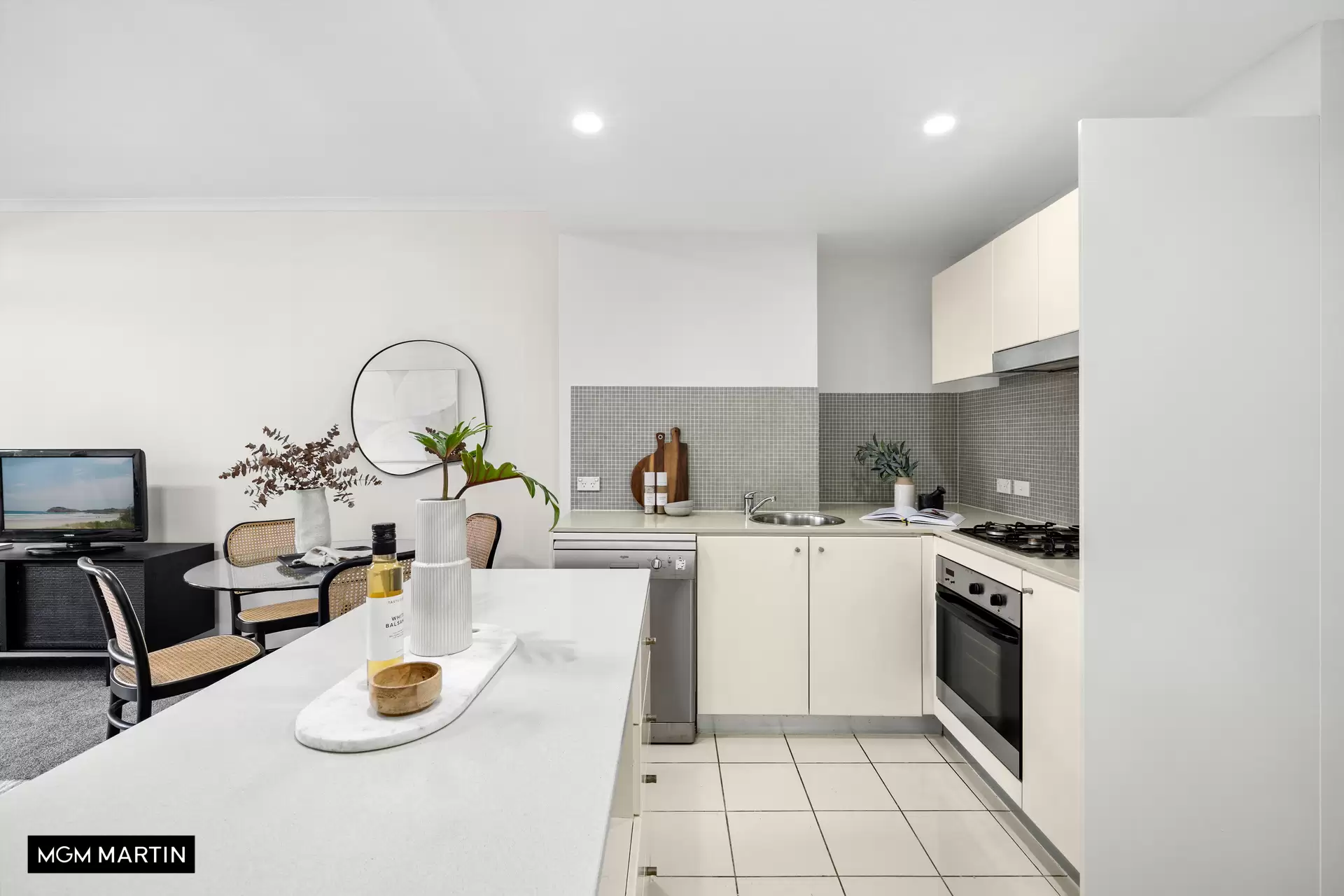 B102/3 Brennan Street, Alexandria Sold by MGM Martin - image 1