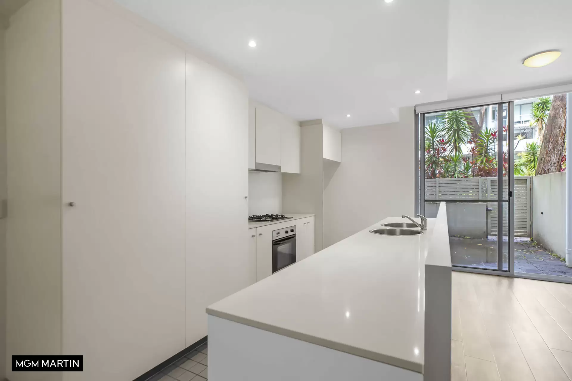 27/3 Wolseley Grove, Zetland Leased by MGM Martin - image 1