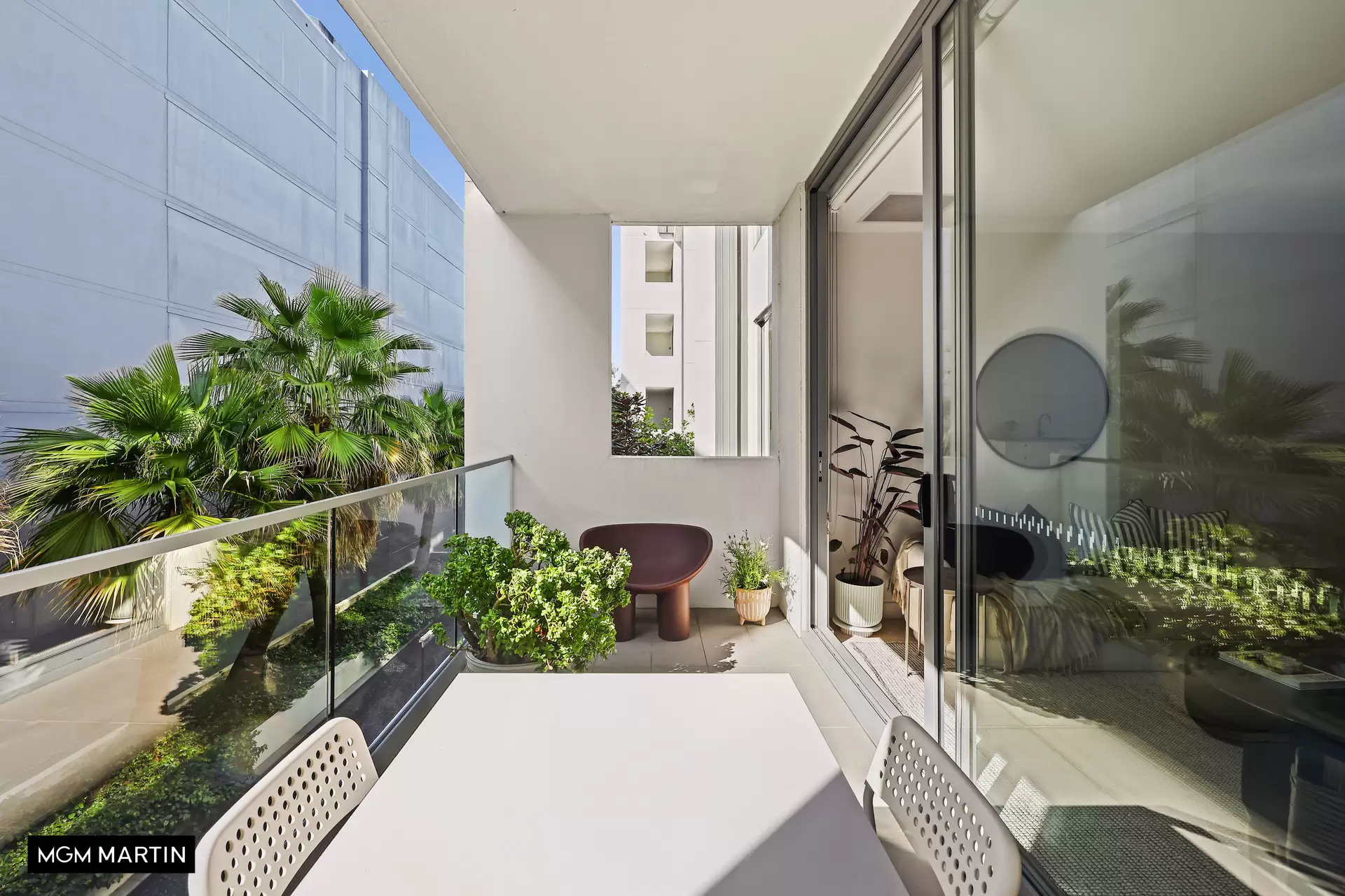 B214/810 Elizabeth Street, Waterloo Sold by MGM Martin - image 1