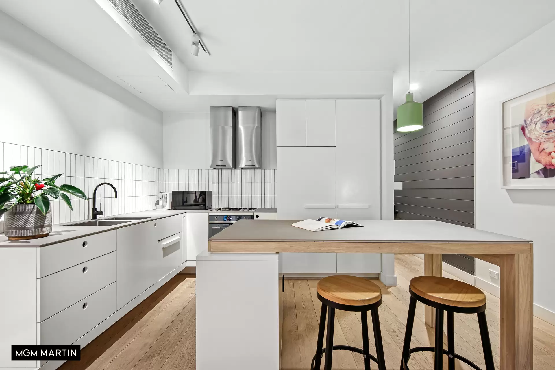 B214/810 Elizabeth Street, Waterloo For Sale by MGM Martin - image 1