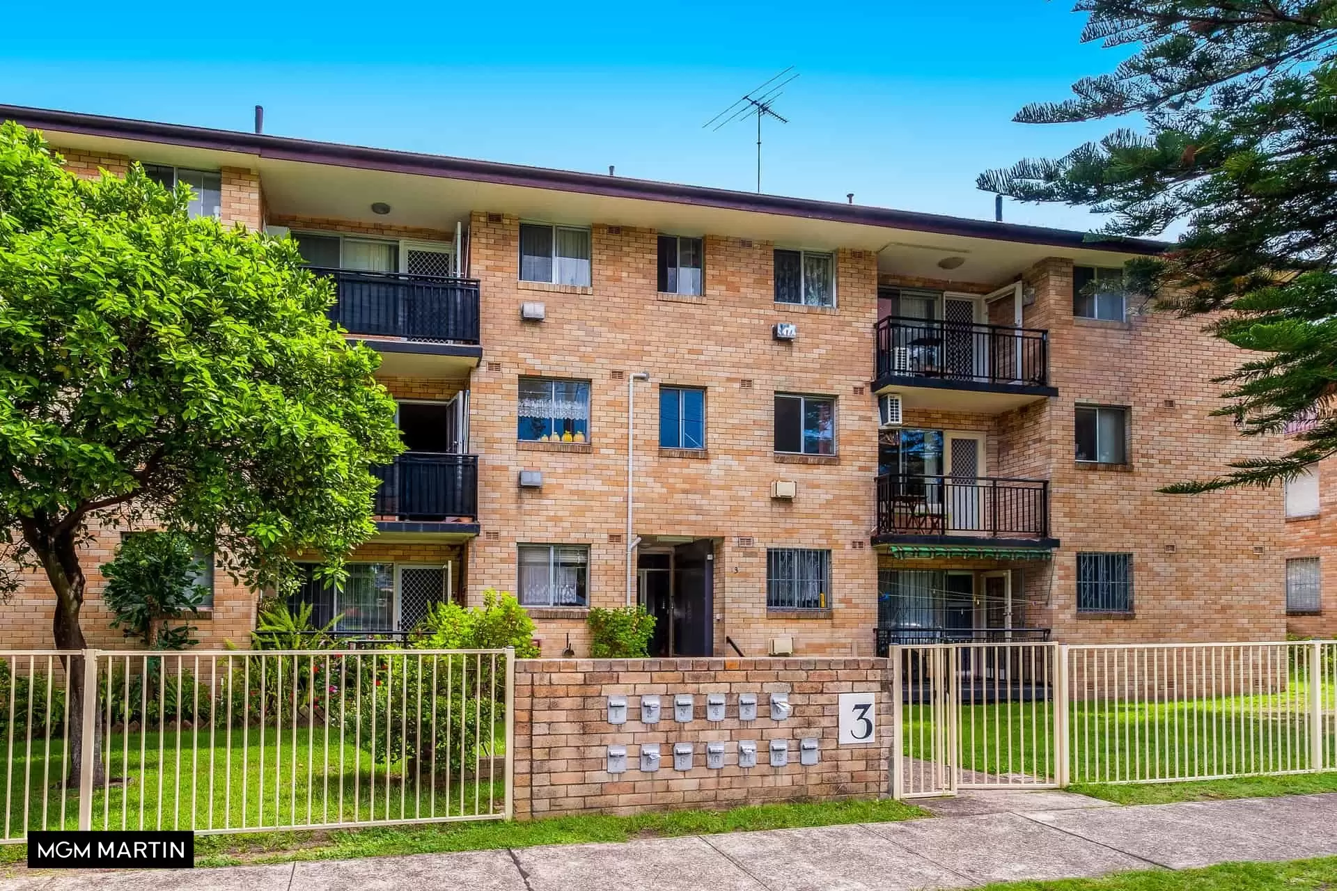 8/3 Longworth Avenue, Eastlakes For Lease by MGM Martin - image 1