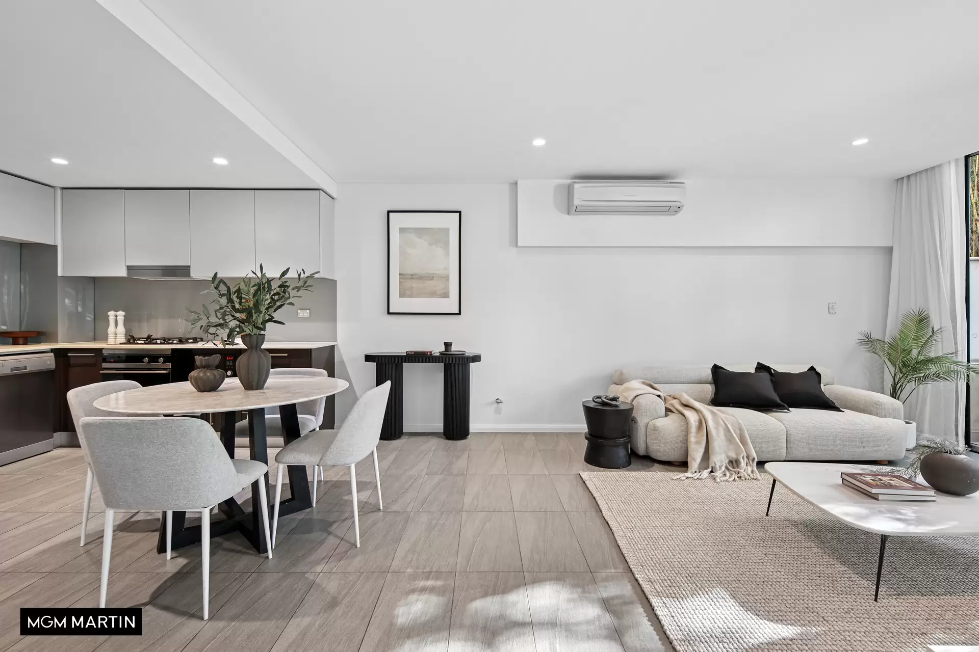 15/27-41 Wyndham Street, Alexandria For Sale by MGM Martin - image 1