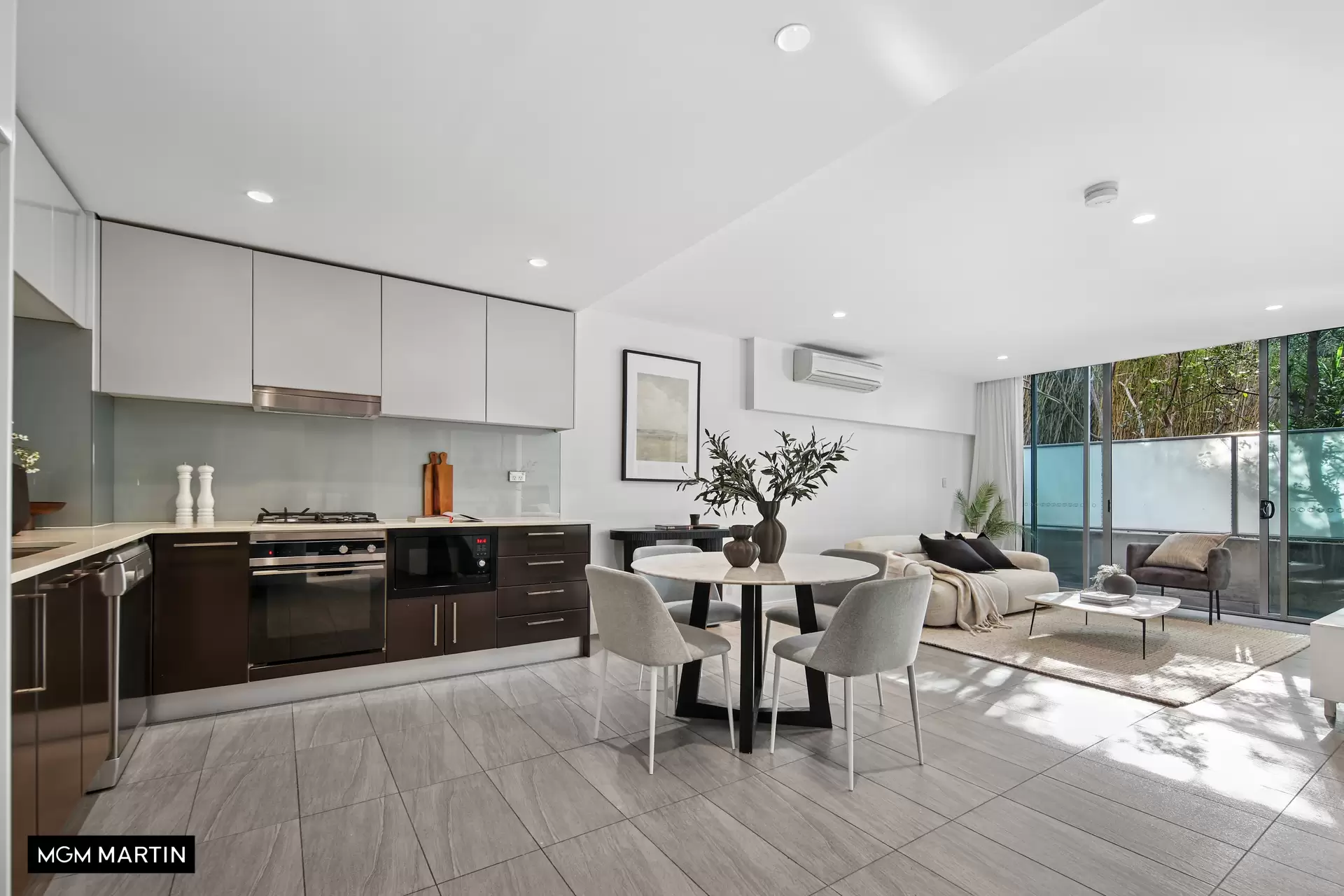 15/27-41 Wyndham Street, Alexandria For Sale by MGM Martin - image 1