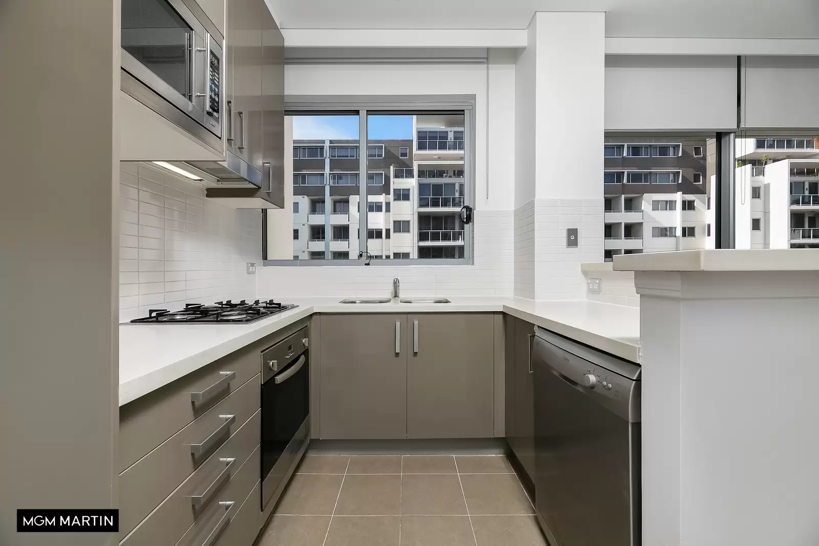 645/9 Rothschild Avenue, Rosebery For Lease by MGM Martin - image 1
