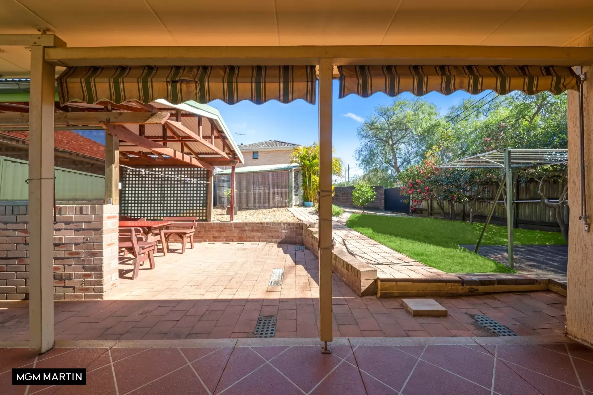 31 Florence Avenue, Eastlakes Auction by MGM Martin - image 1