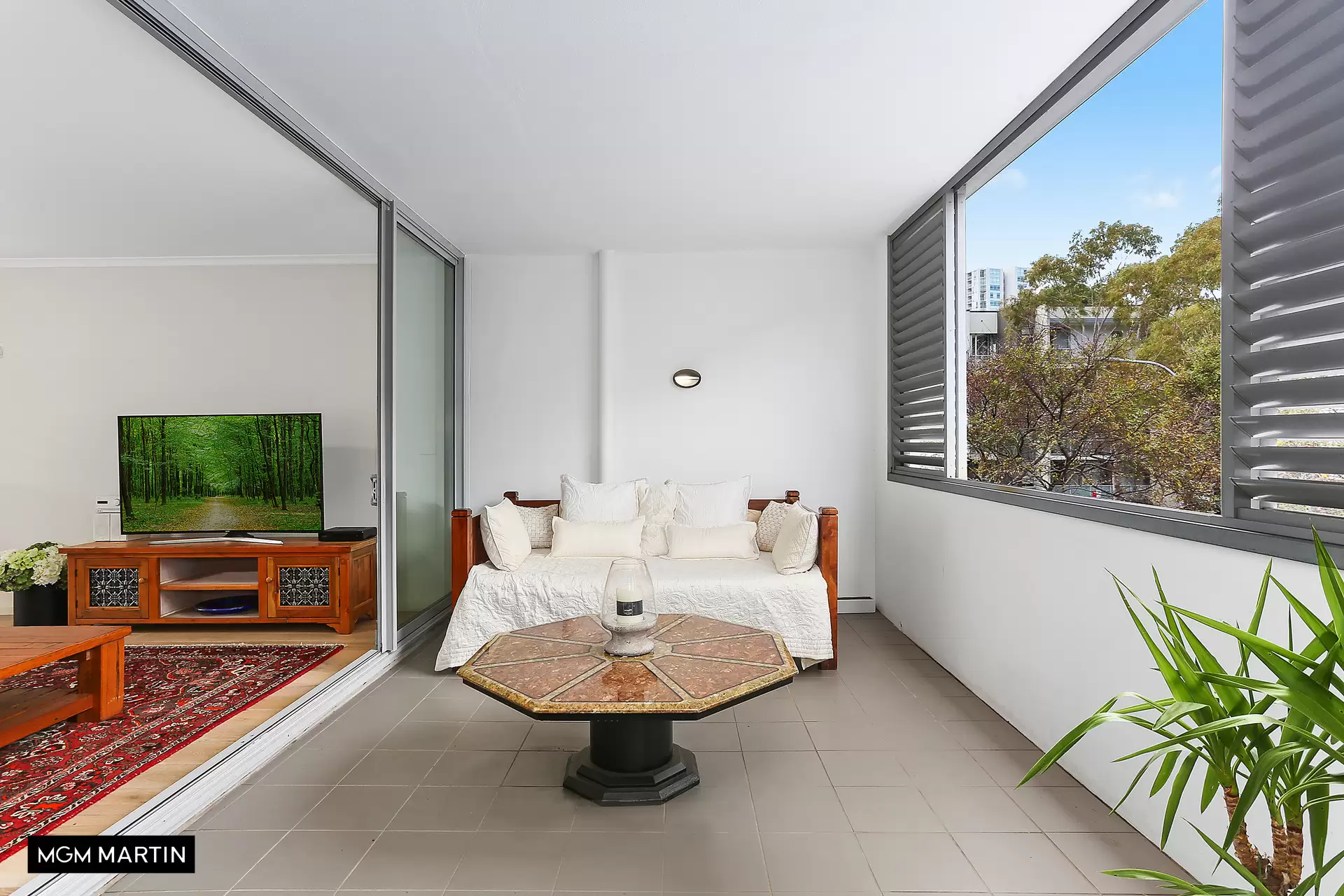 15/11 Grandstand Parade, Zetland For Lease by MGM Martin - image 1