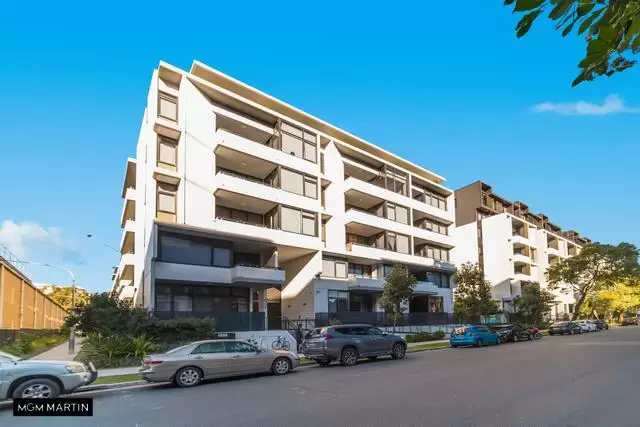 431/42  Rosebery Avenue, Rosebery Leased by MGM Martin - image 1