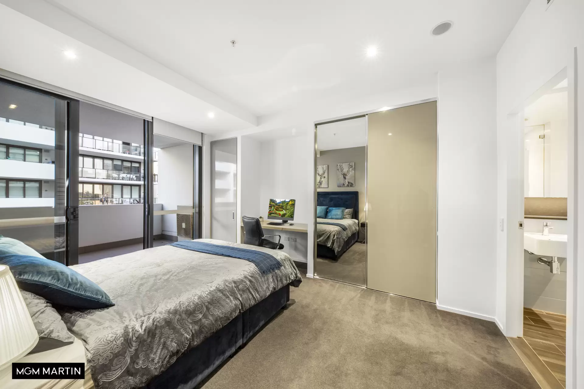 809/659-669 Gardeners Road, Mascot Sold by MGM Martin - image 1