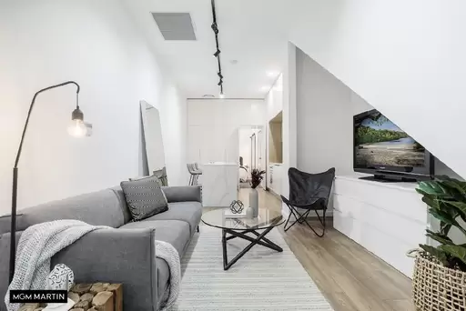 3/11A Lachlan Street, Waterloo For Sale by MGM Martin