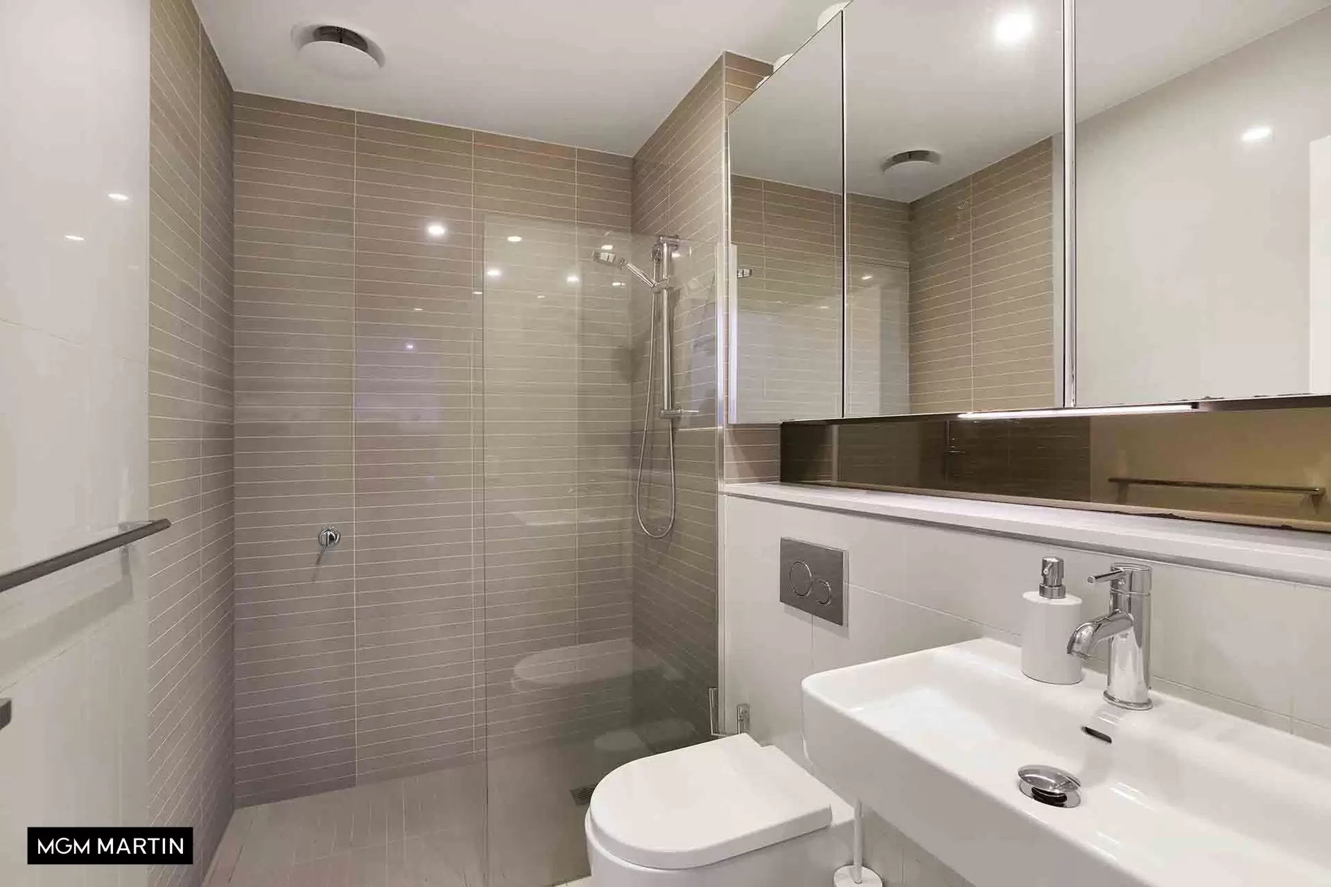 401/134 Epsom Road, Zetland Leased by MGM Martin - image 1
