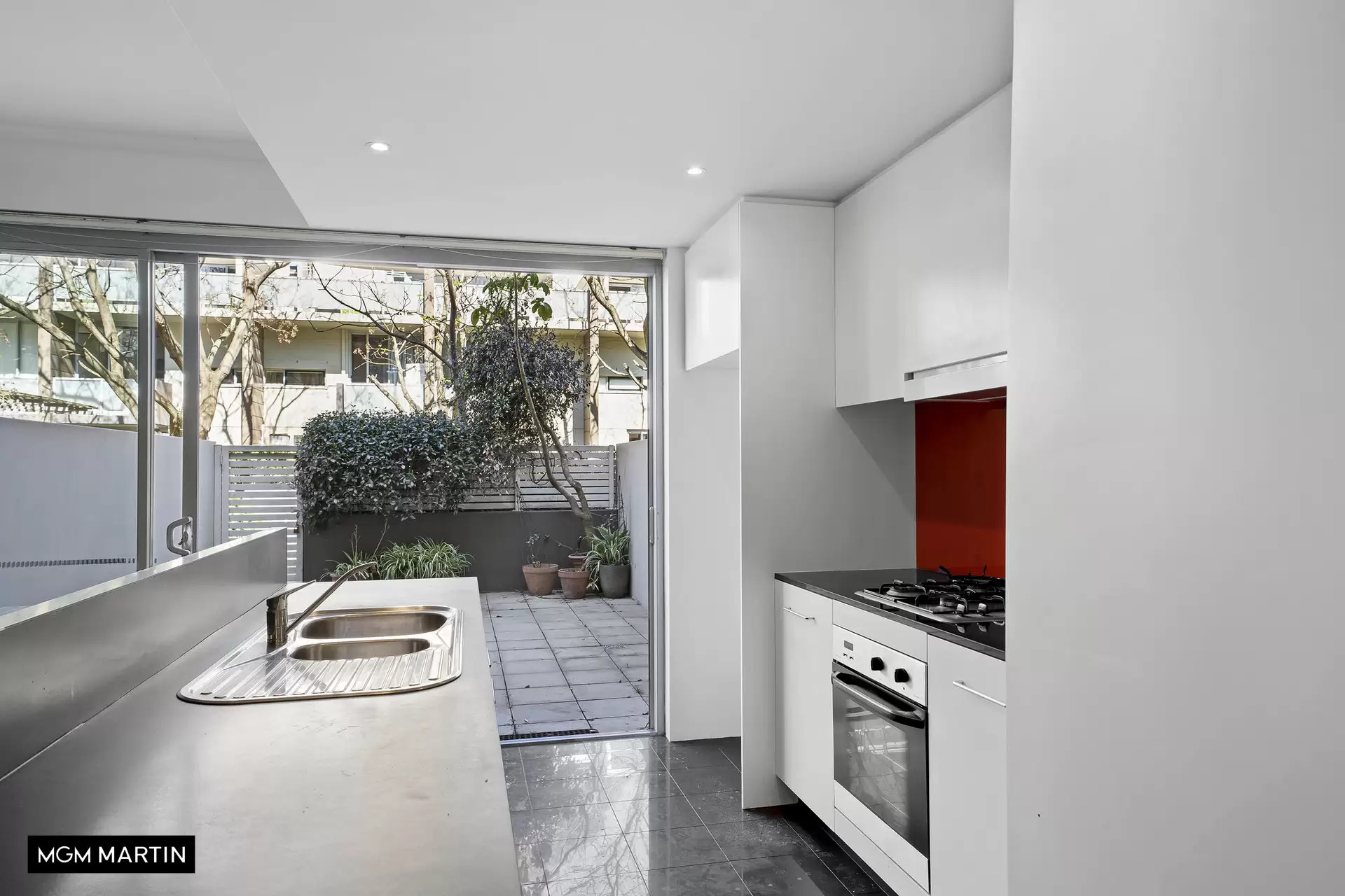 6/1 Morris Grove, Zetland For Lease by MGM Martin - image 1