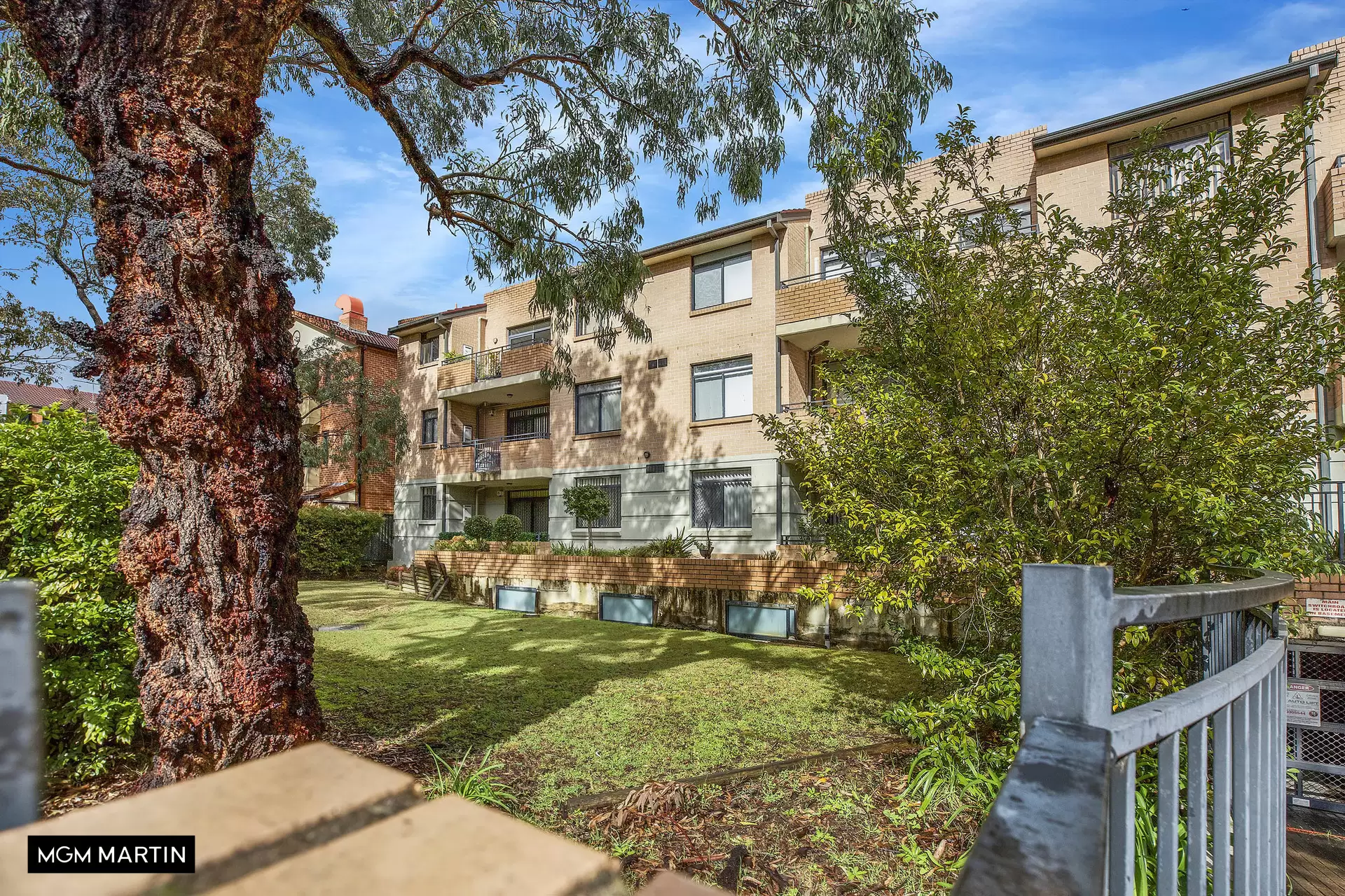 18/34-38 Melvin Street, Beverly Hills Leased by MGM Martin - image 1