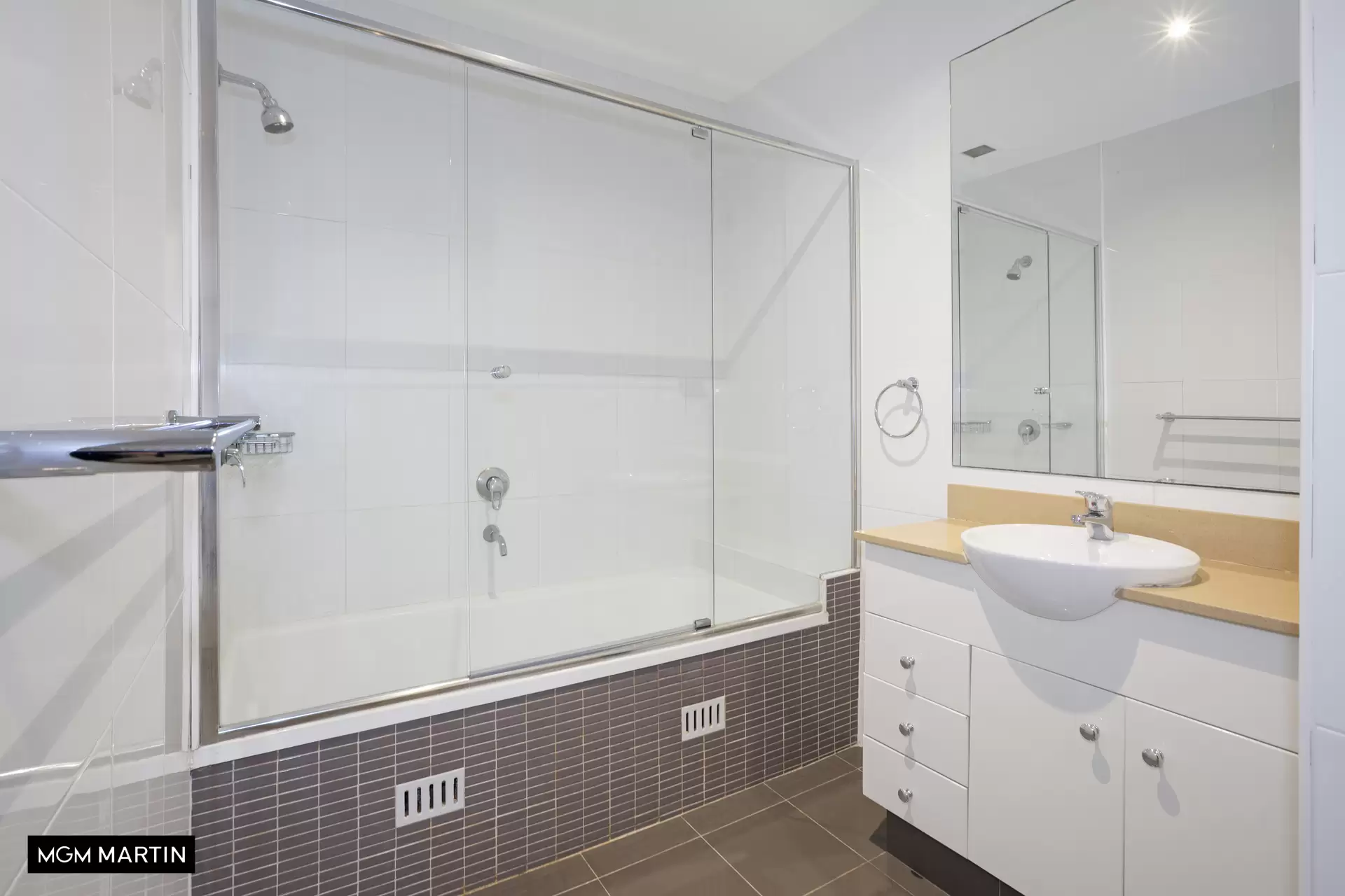 280/635 Gardeners Road, Mascot Sold by MGM Martin - image 1