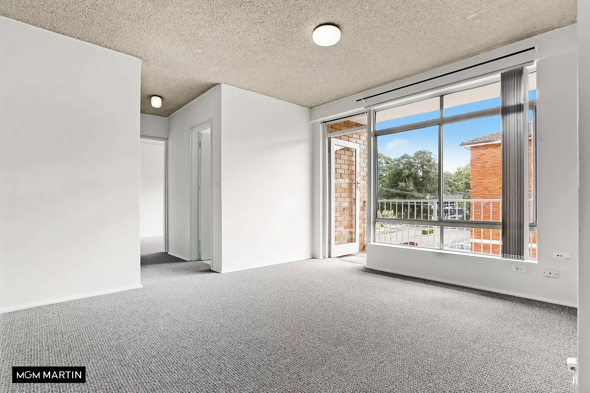 6/25 Mascot Drive, Eastlakes Leased by MGM Martin - image 1