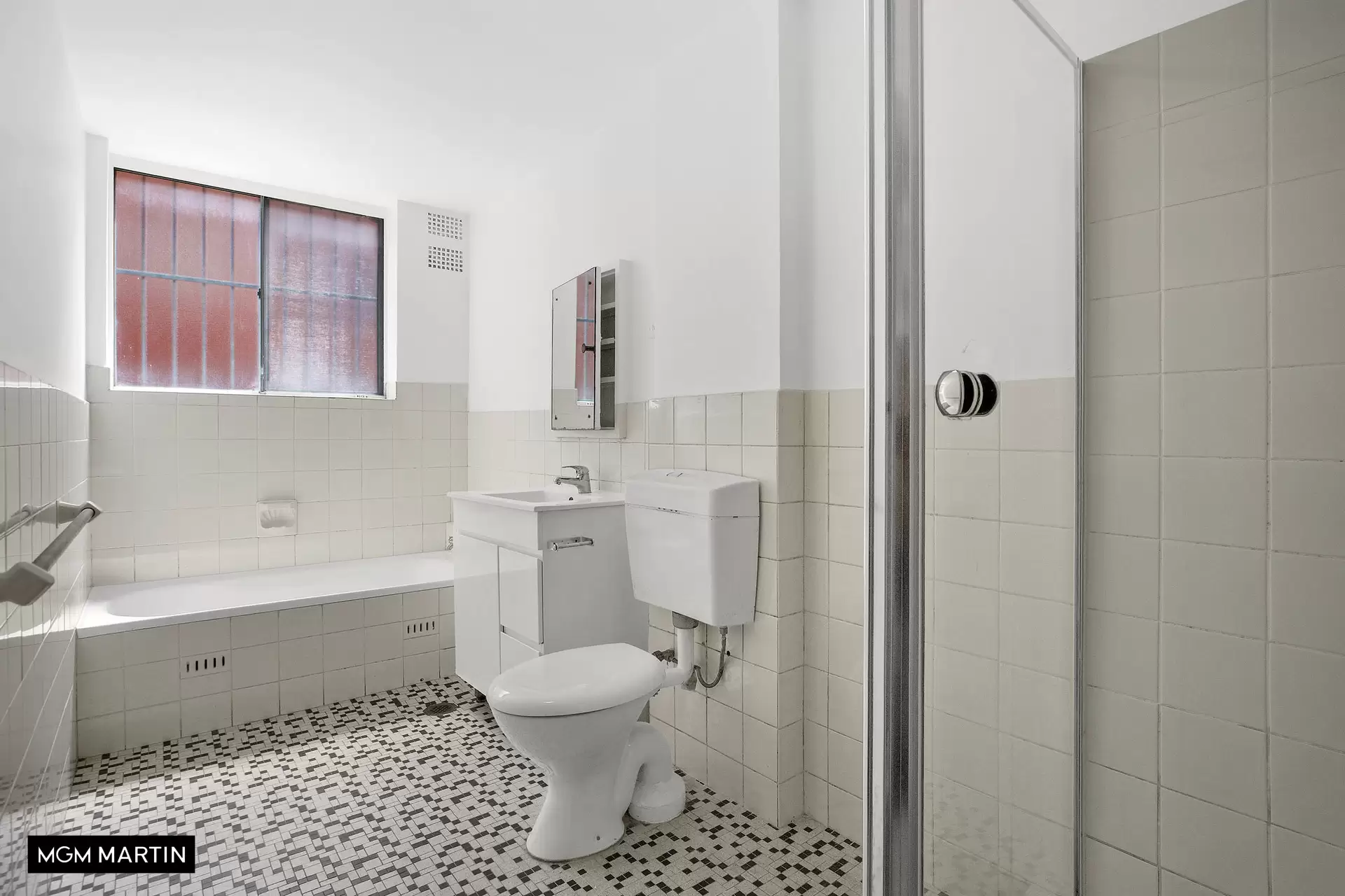 3/18 Barber Avenue, Eastlakes For Lease by MGM Martin - image 1