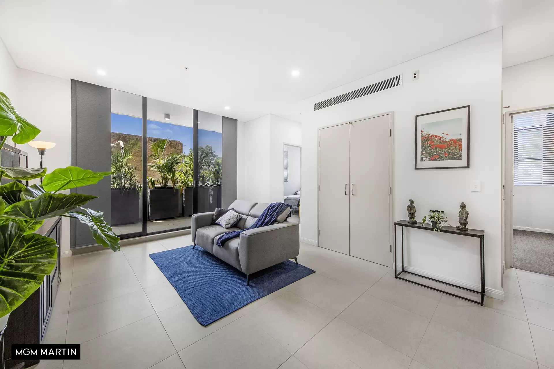 104/6 Bourke Street, Mascot Sold by MGM Martin - image 1