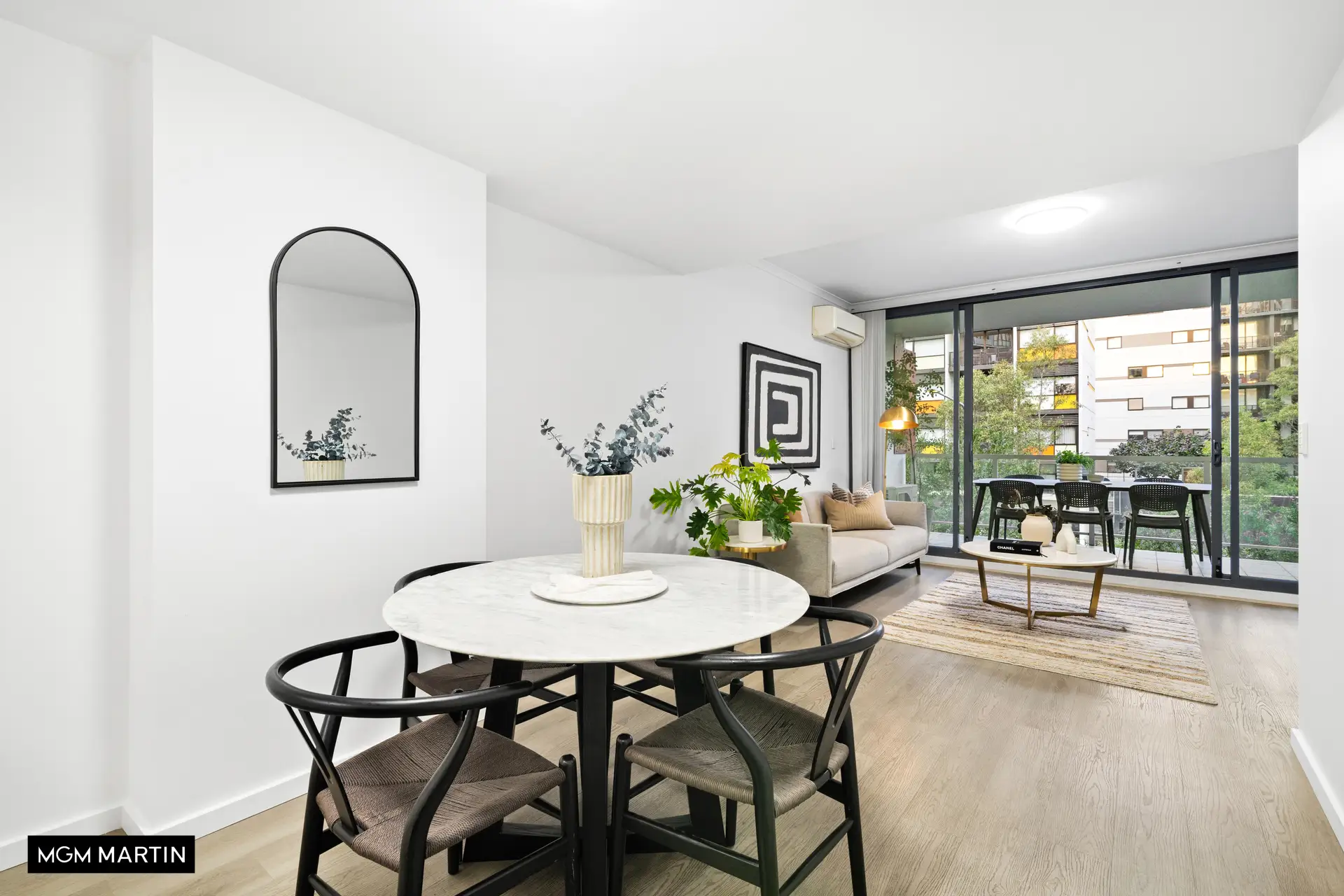 11/7 Victoria Park Parade, Zetland Sold by MGM Martin - image 1