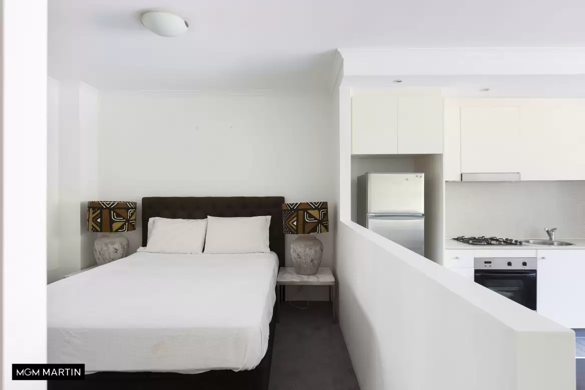 20/4 Grandstand Parade, Zetland For Lease by MGM Martin - image 1