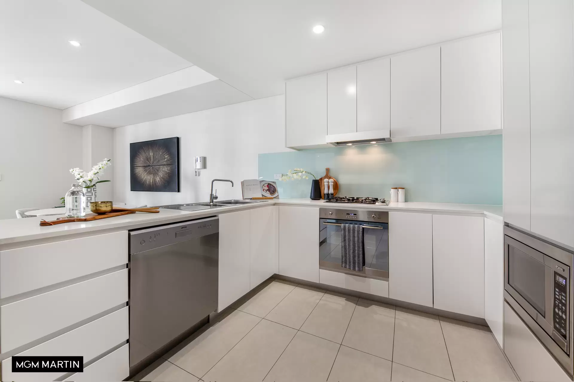 806C/8 Bourke Street, Mascot Sold by MGM Martin - image 1