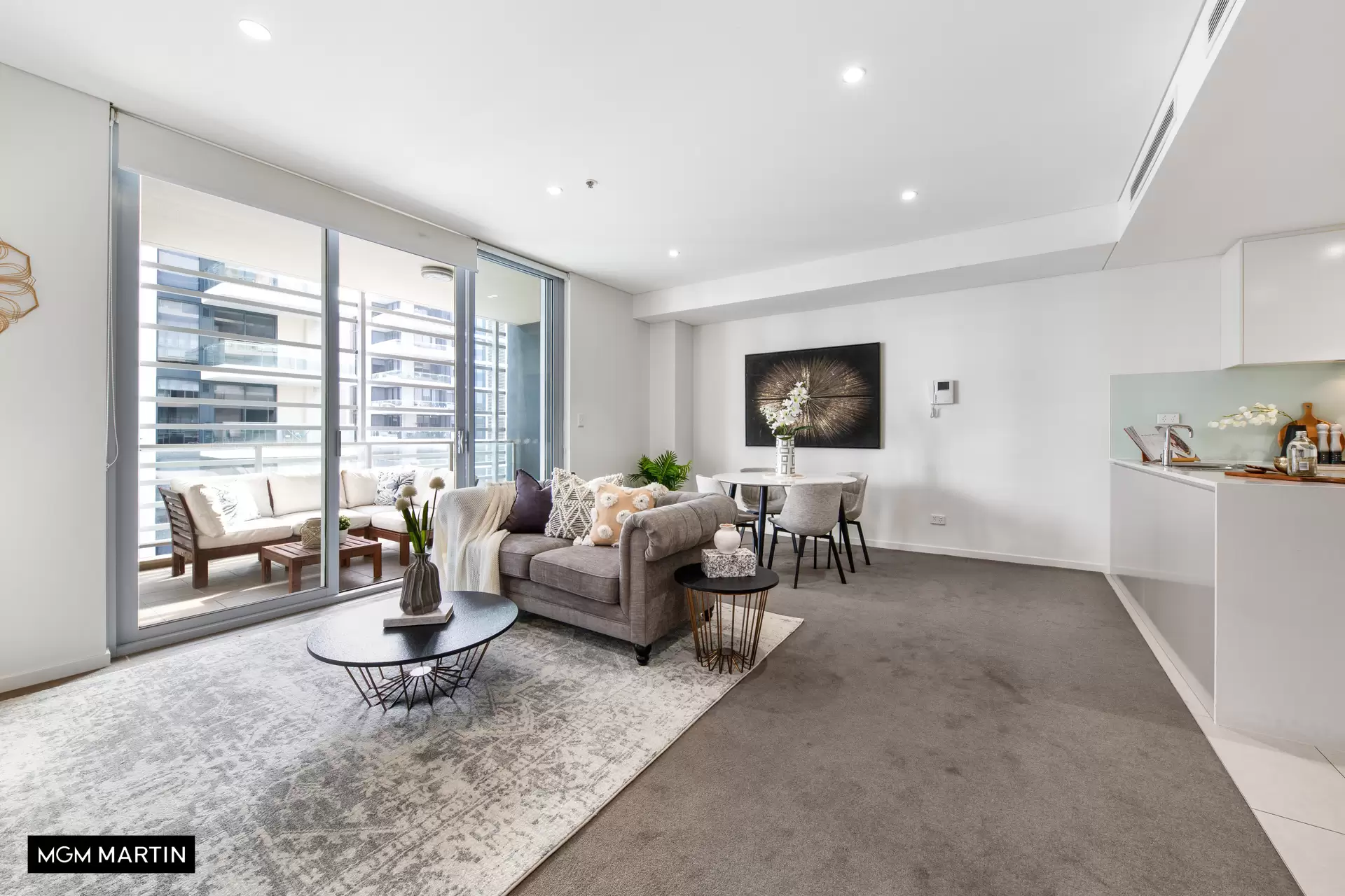 806C/8 Bourke Street, Mascot Sold by MGM Martin - image 1