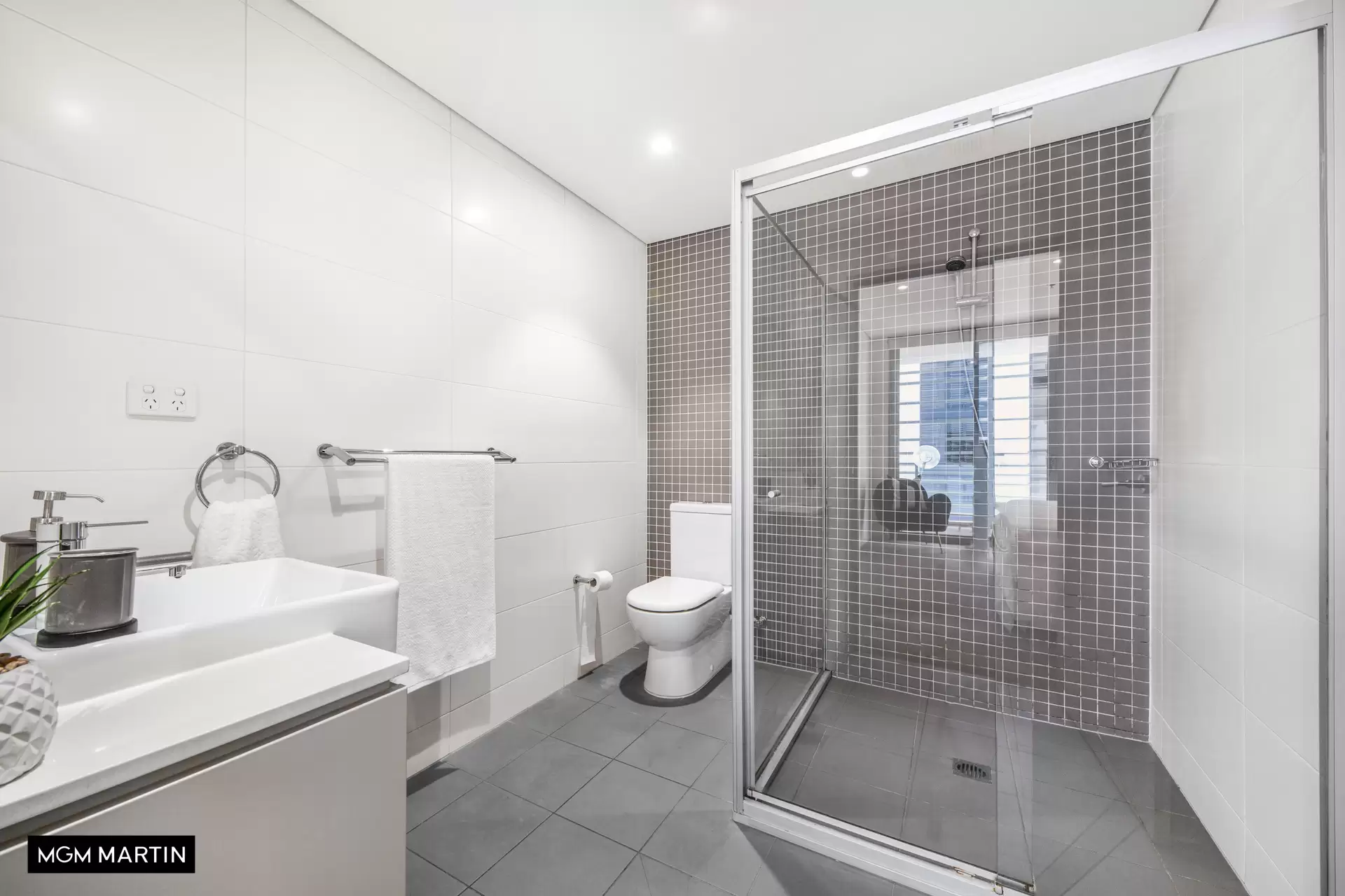 806C/8 Bourke Street, Mascot Sold by MGM Martin - image 1