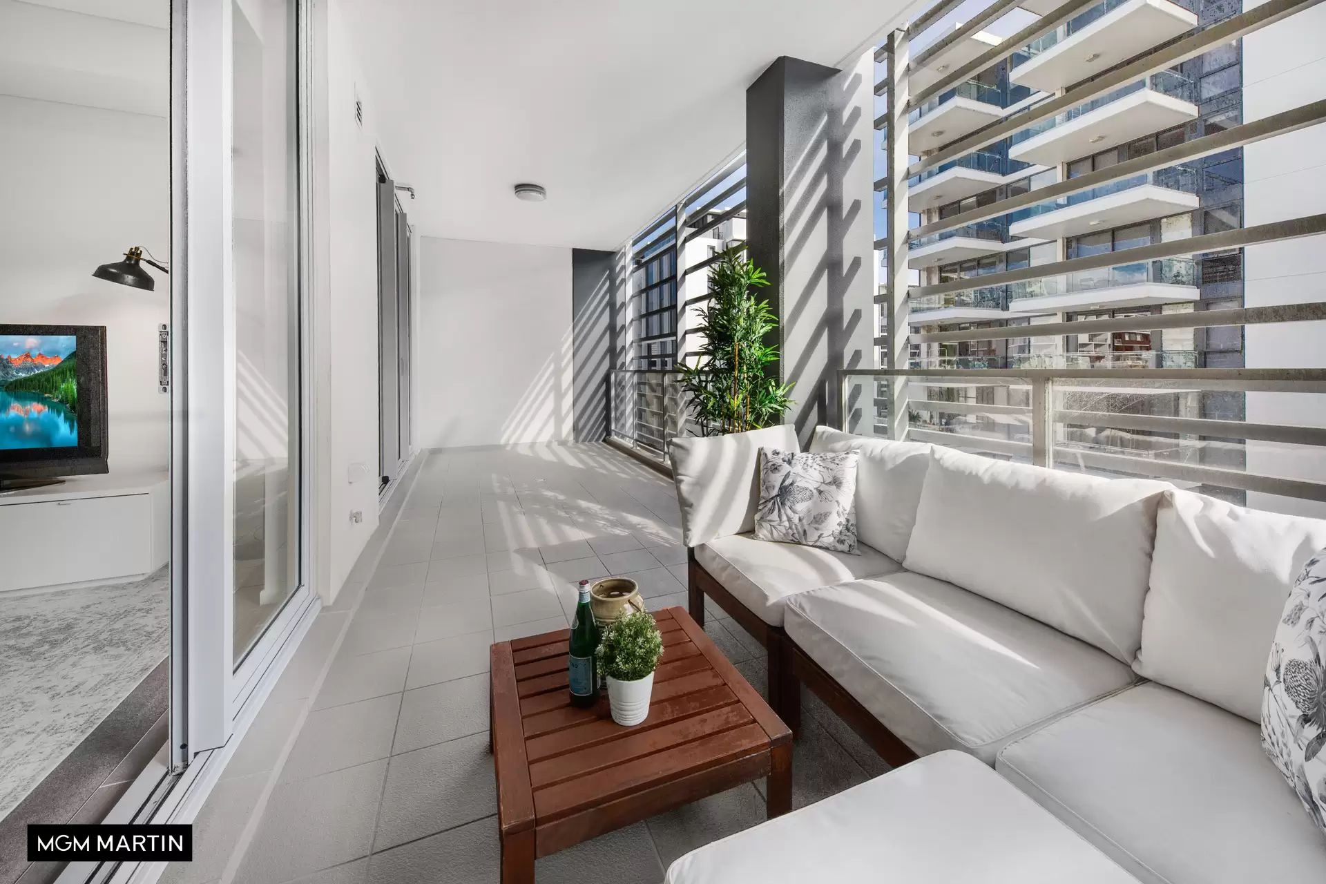 806C/8 Bourke Street, Mascot Sold by MGM Martin - image 1