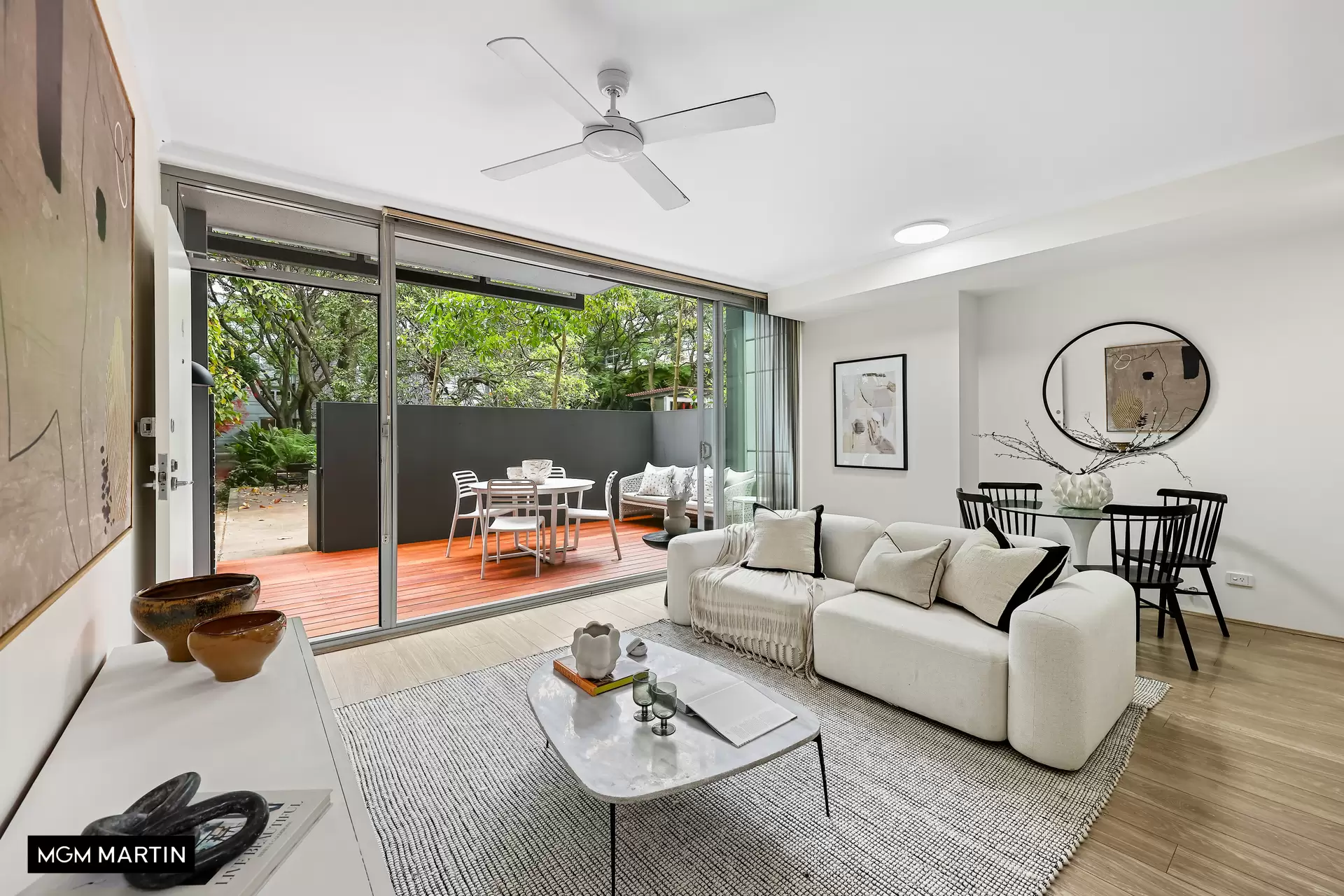 4/13 Grandstand Parade, Zetland For Sale by MGM Martin - image 1