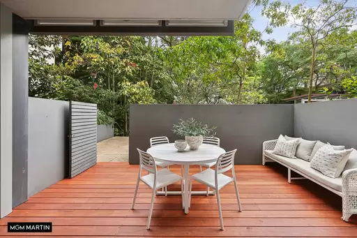 4/13 Grandstand Parade, Zetland Sold by MGM Martin