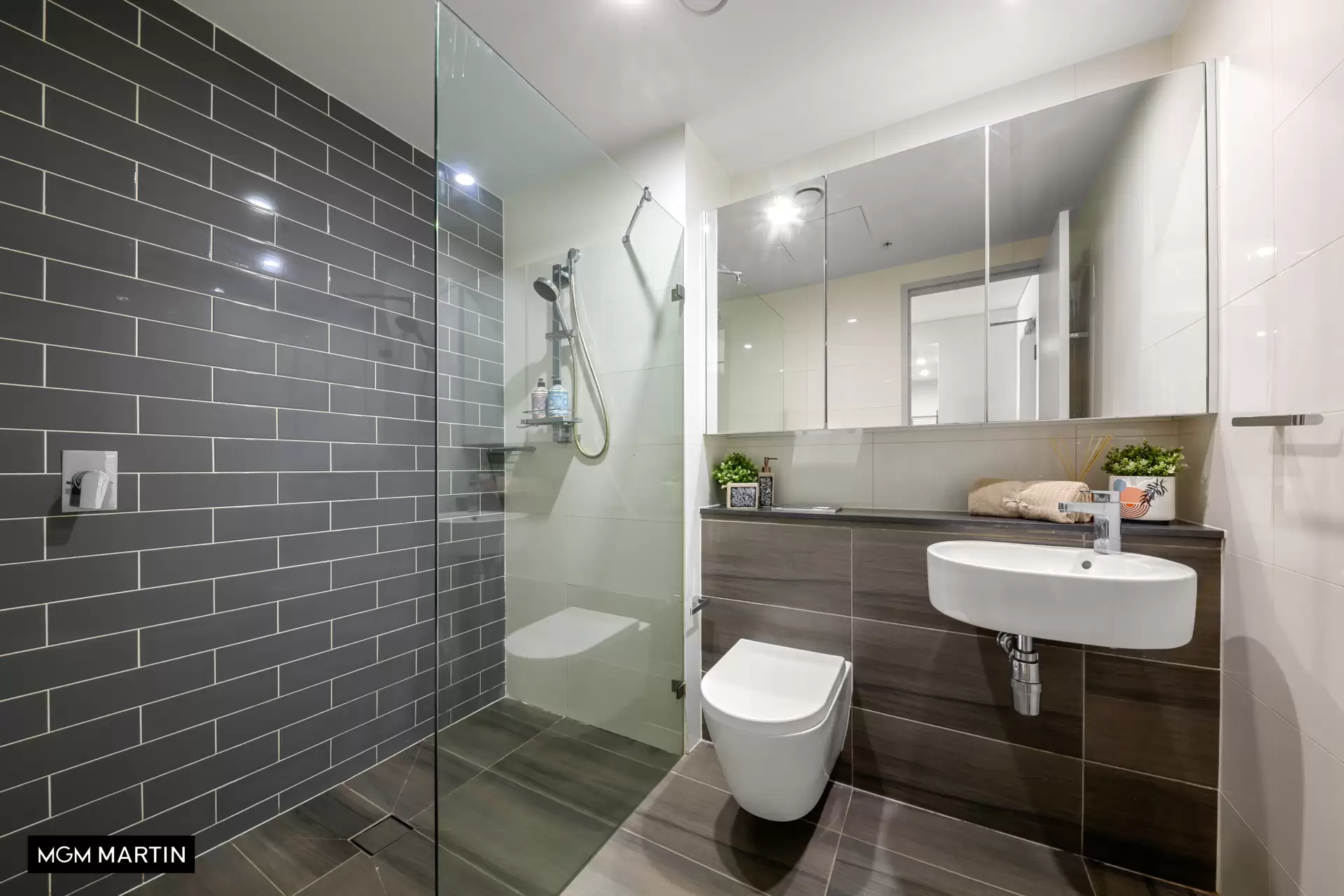 350/63 Church Avenue, Mascot Sold by MGM Martin - image 1