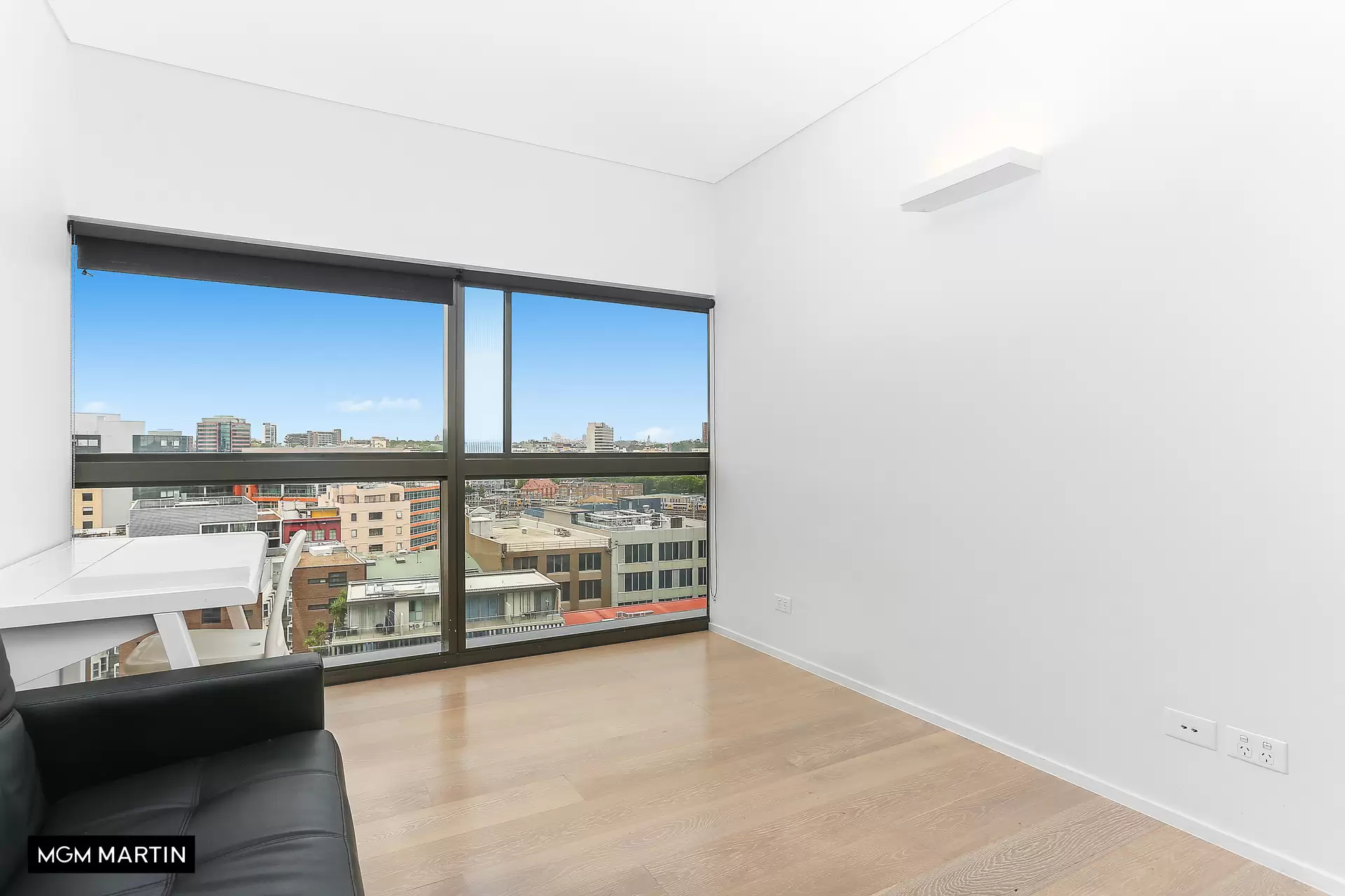 1305.1/8 Park Lane, Chippendale Leased by MGM Martin - image 1