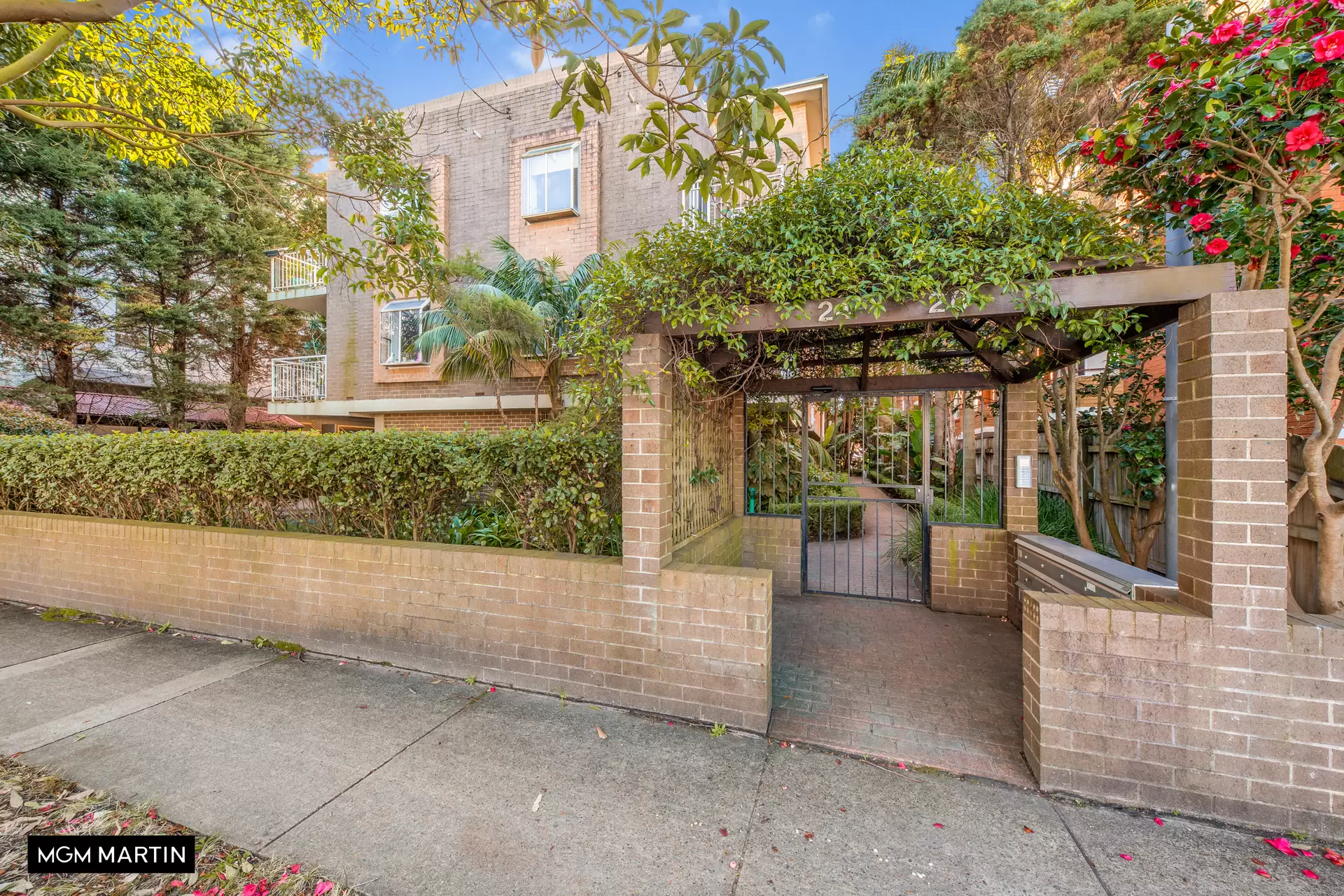 13/24-26 Maroubra Road, Maroubra Sold by MGM Martin - image 1