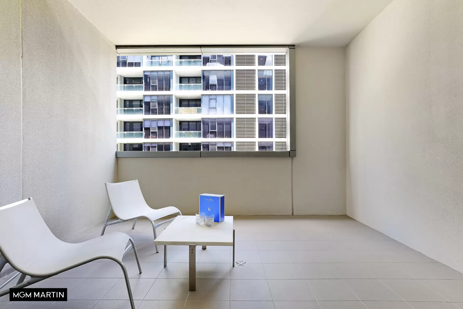 512A/8 Bourke Street, Mascot Sold by MGM Martin - image 1