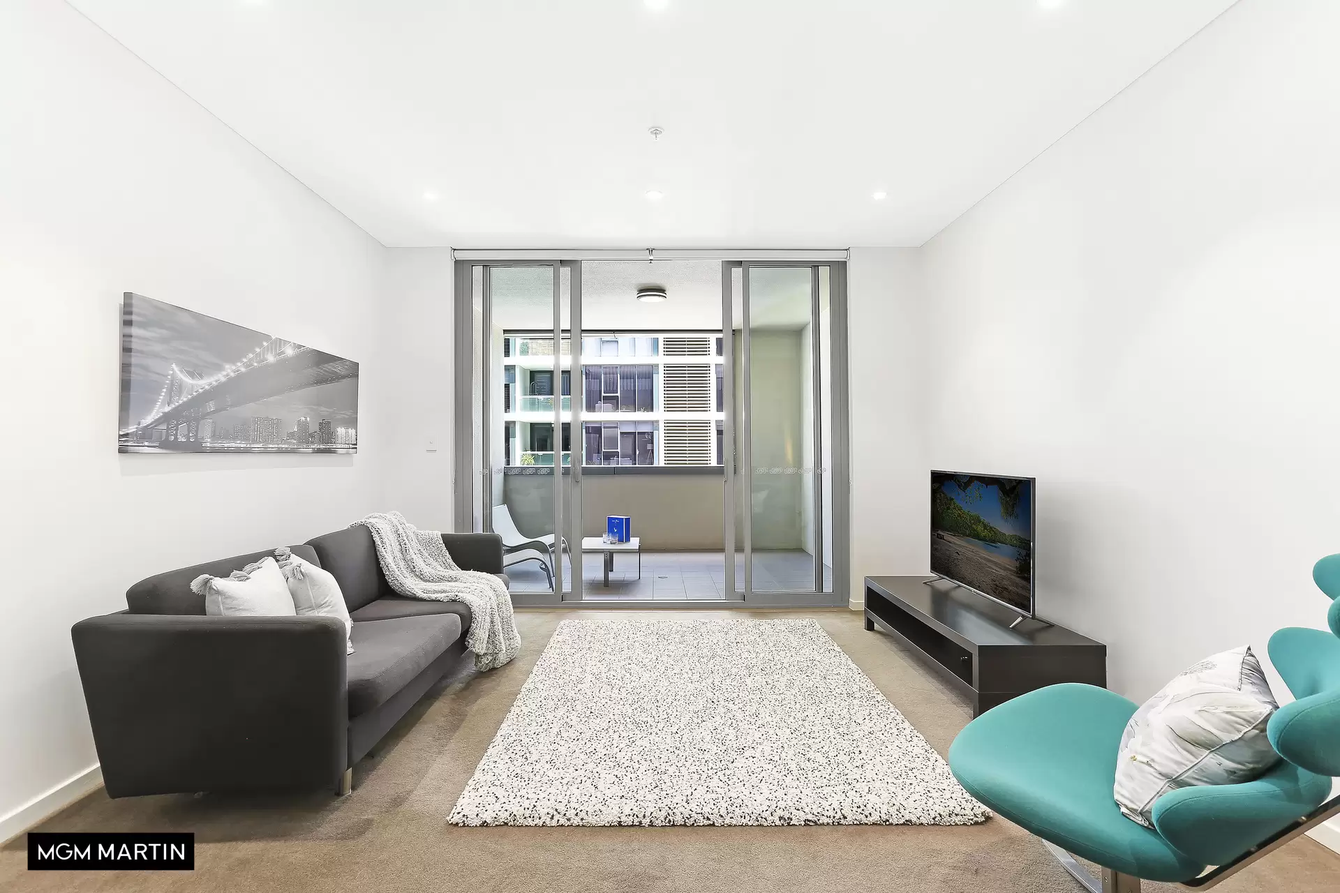 512A/8 Bourke Street, Mascot Sold by MGM Martin - image 1