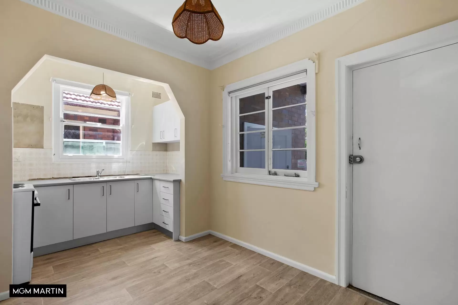 1/10 Hillcrest Avenue, Ashfield Leased by MGM Martin - image 1