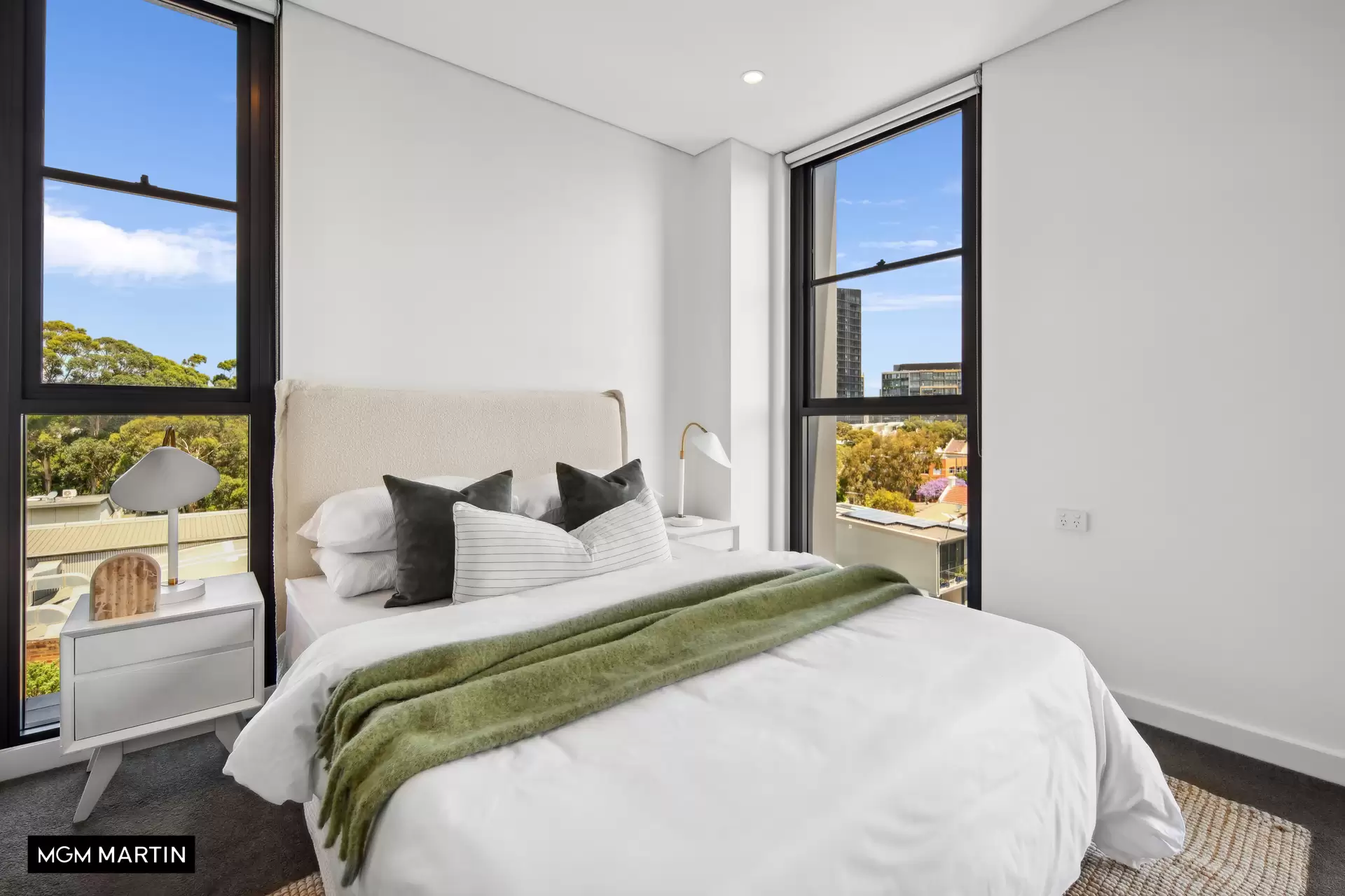 2514/6 Kingsborough Way, Zetland For Lease by MGM Martin - image 1