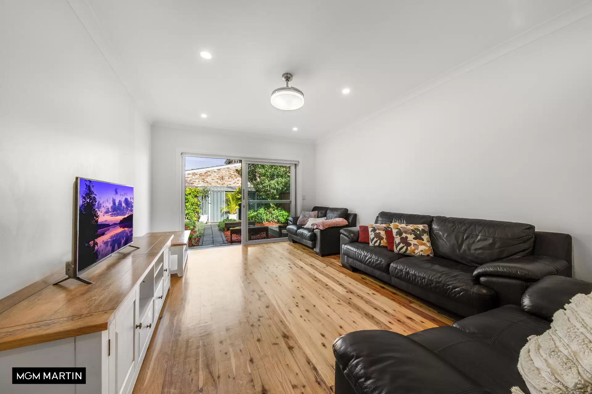 74A King Street, Eastlakes Sold by MGM Martin - image 1