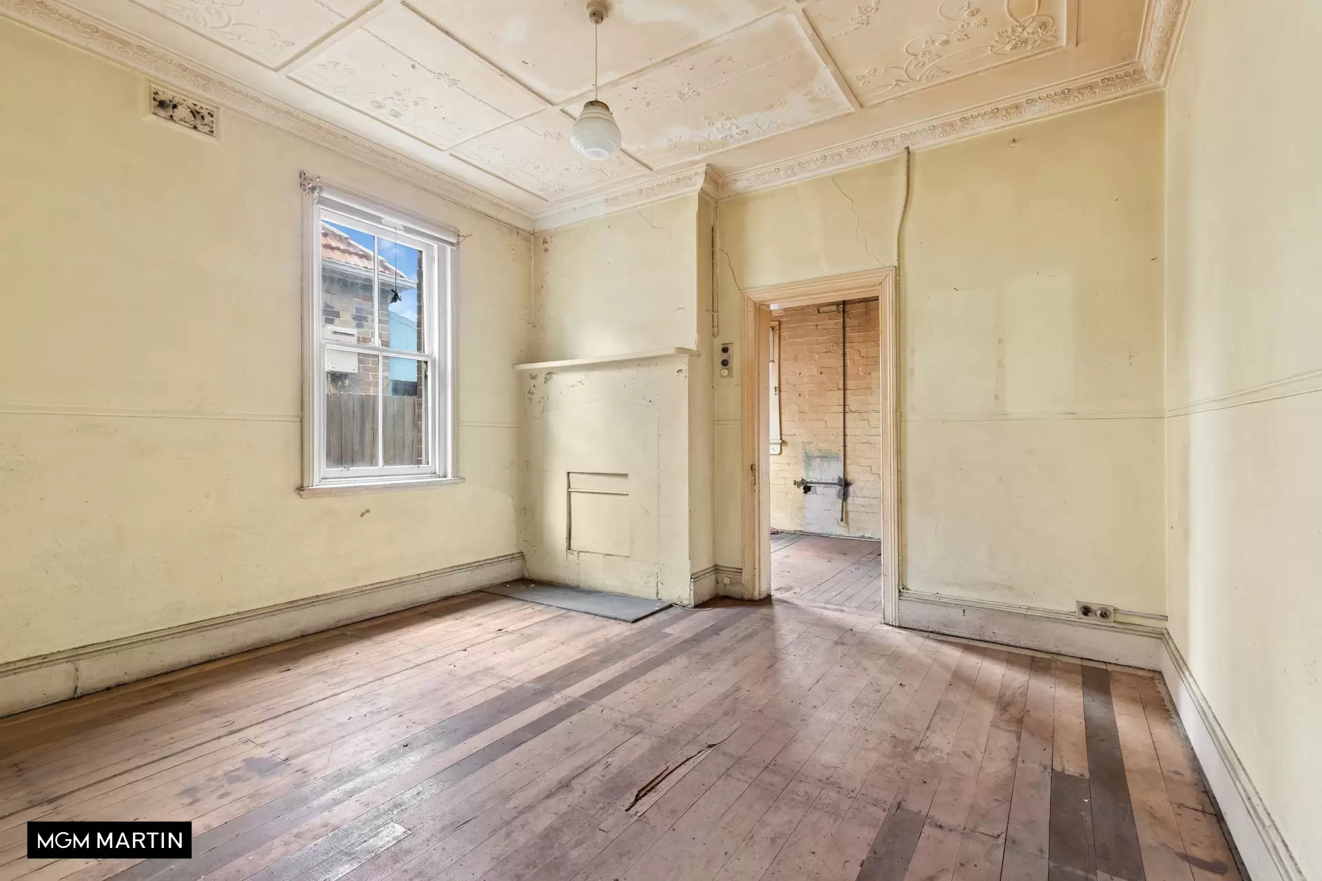 121 Coward Street, Mascot Sold by MGM Martin - image 1