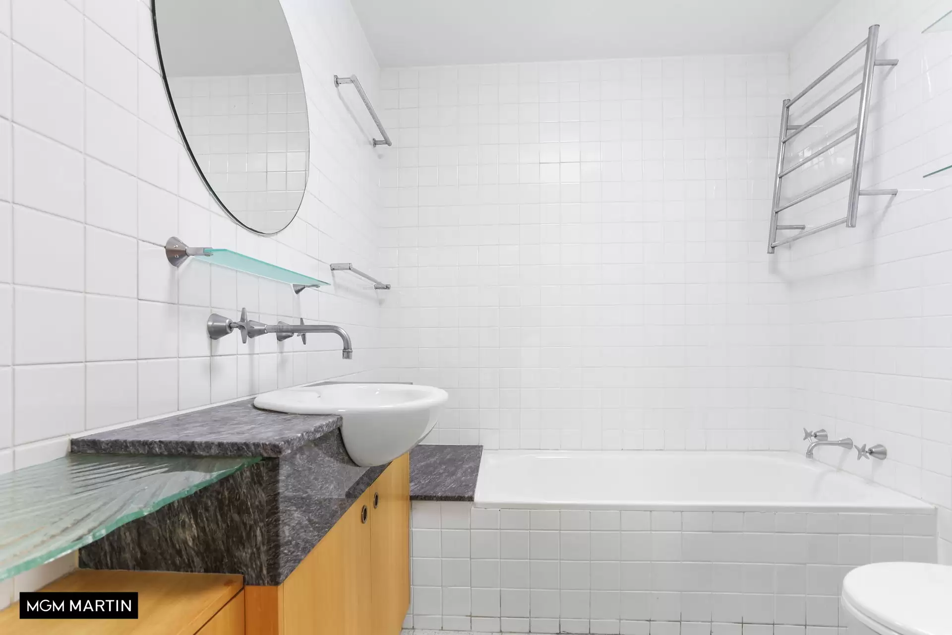 B15/1 Buchanan Street, Balmain Leased by MGM Martin - image 1