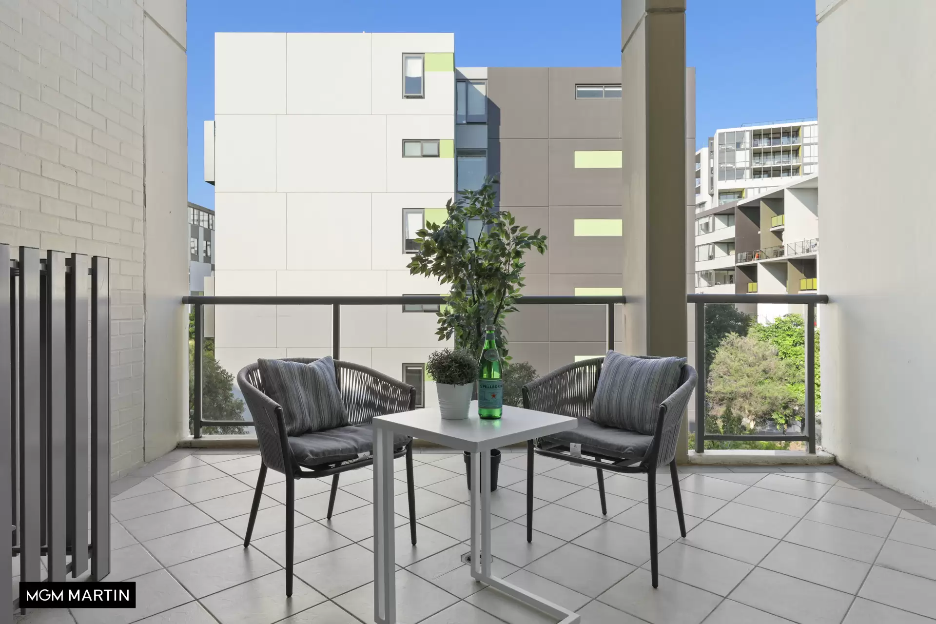 160/635 Gardeners Road, Mascot Sold by MGM Martin - image 1
