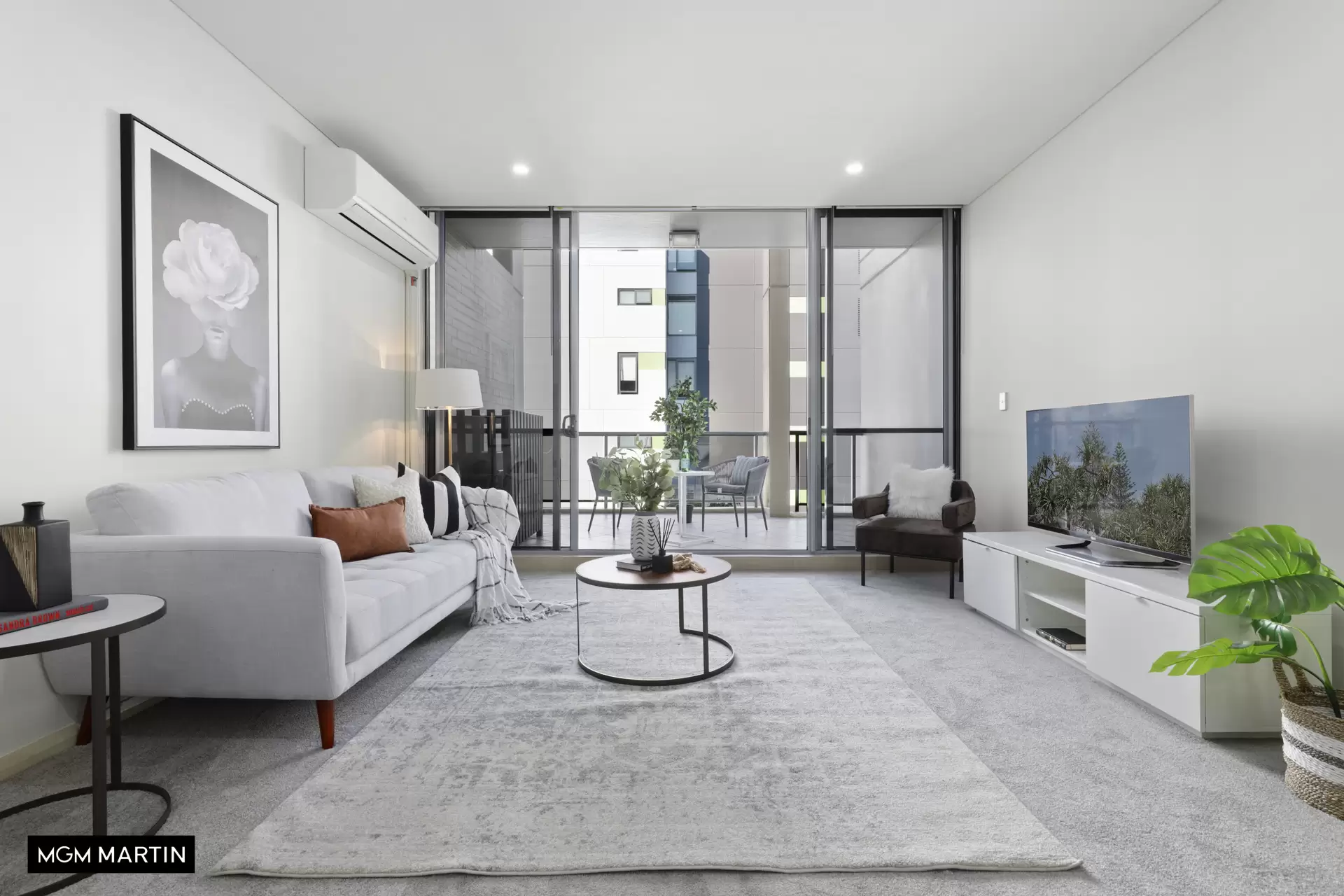 160/635 Gardeners Road, Mascot Sold by MGM Martin - image 1