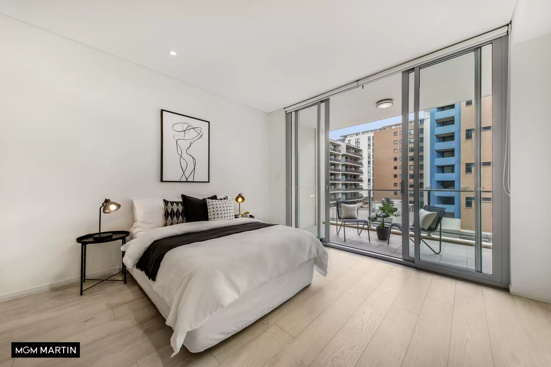 305B/8 Bourke Street, Mascot Sold by MGM Martin - image 1