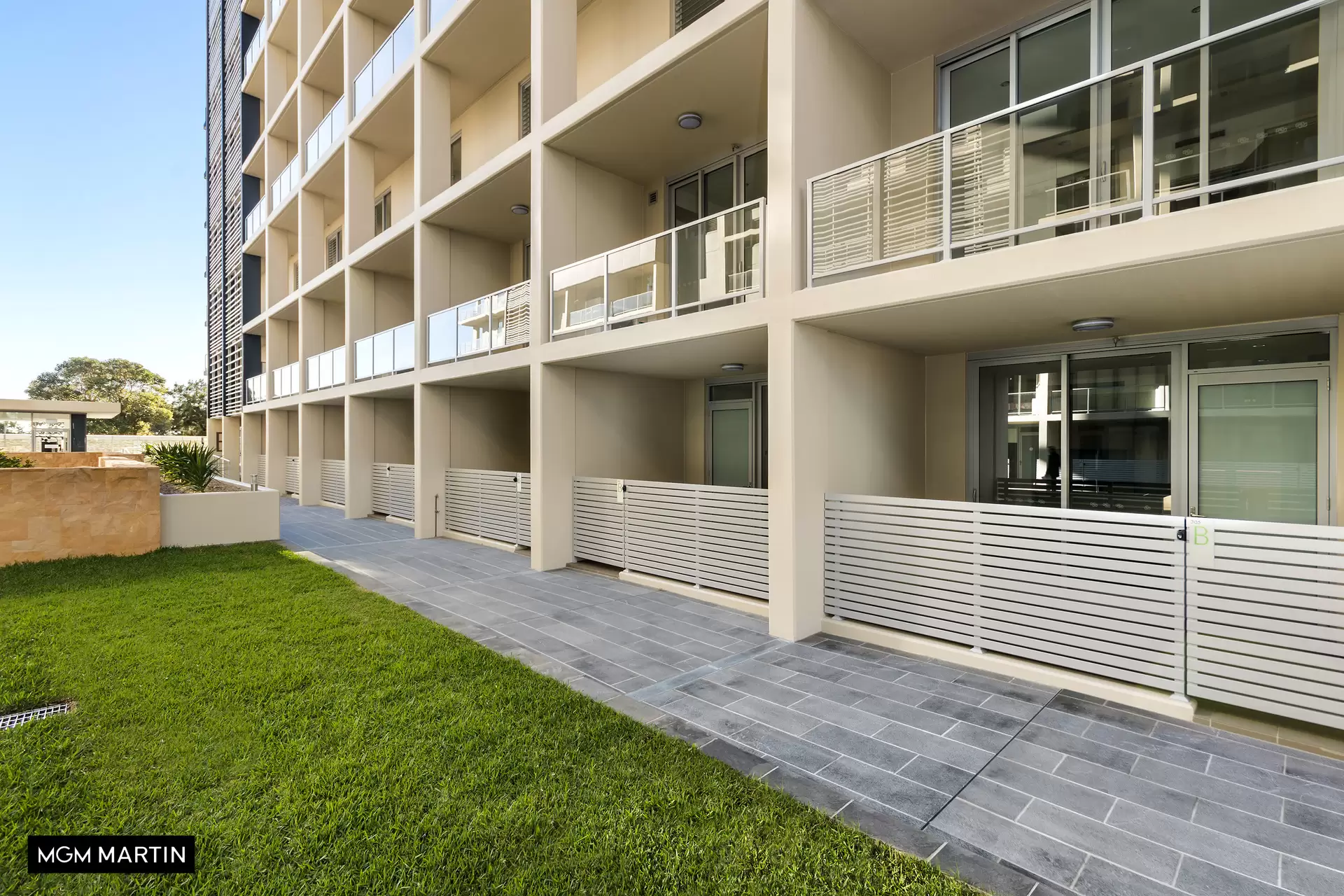 305B/8 Bourke Street, Mascot Sold by MGM Martin - image 1