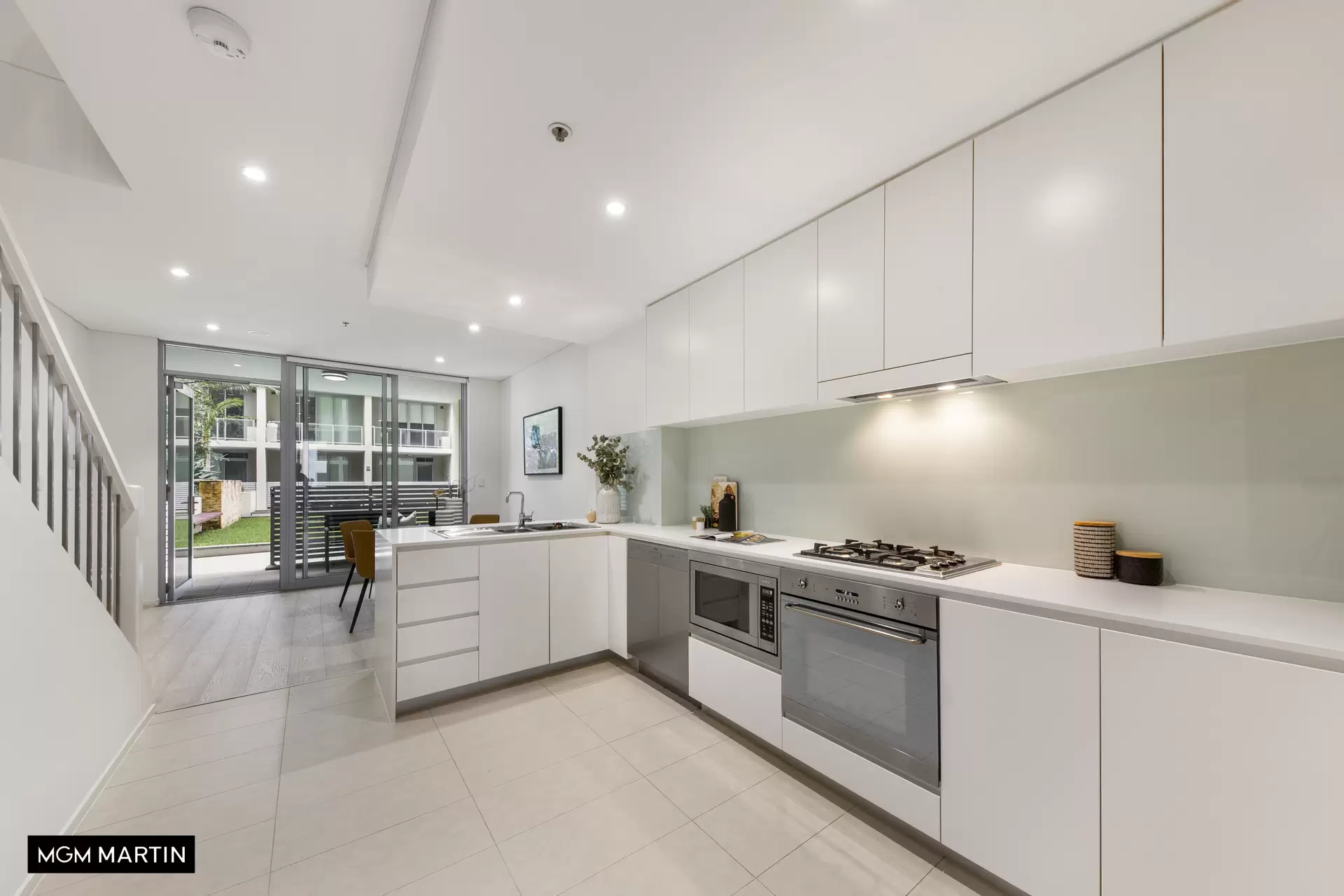 305B/8 Bourke Street, Mascot Sold by MGM Martin - image 1