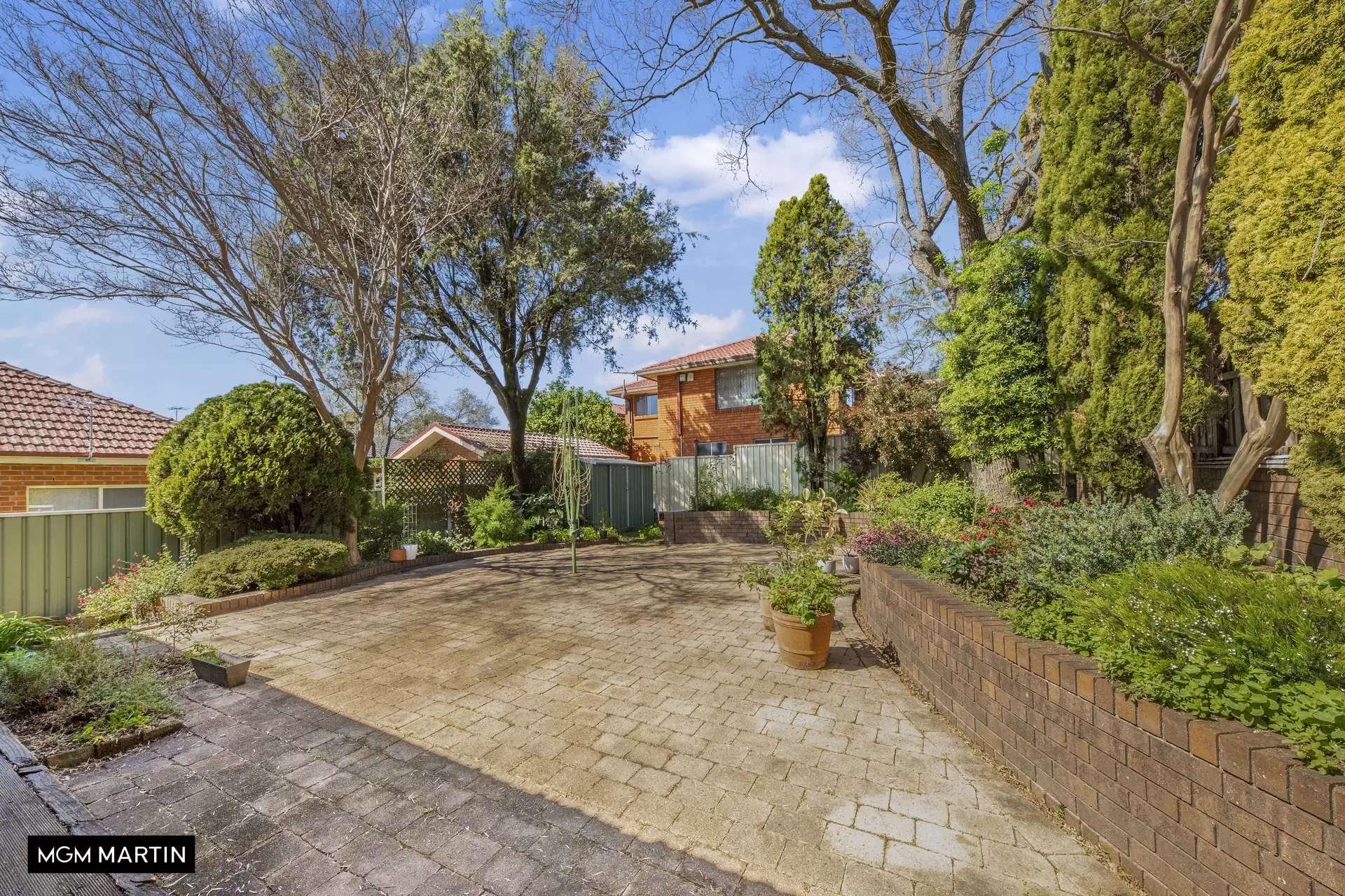 8 Thomas Street, Kingsgrove Sold by MGM Martin - image 1