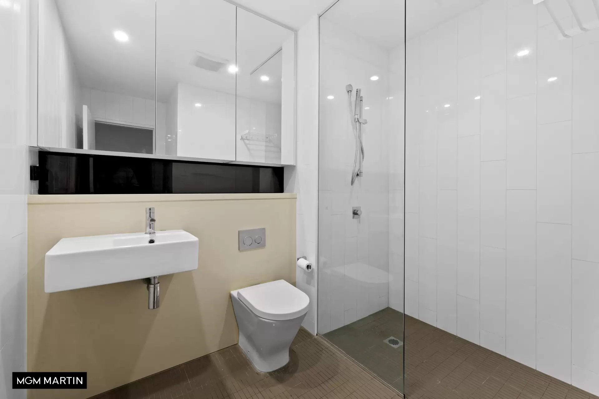 101/6B Defries Avenue, Zetland Leased by MGM Martin - image 1