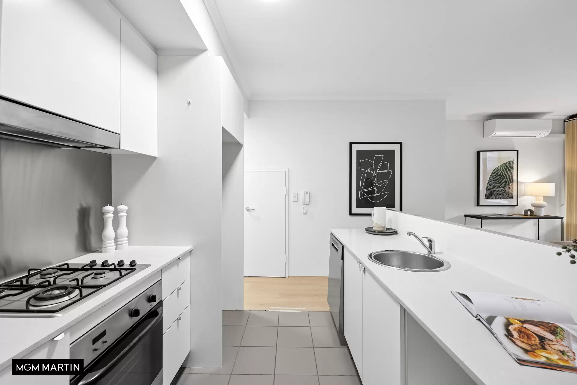 14/6B Grandstand Parade, Zetland For Sale by MGM Martin - image 1