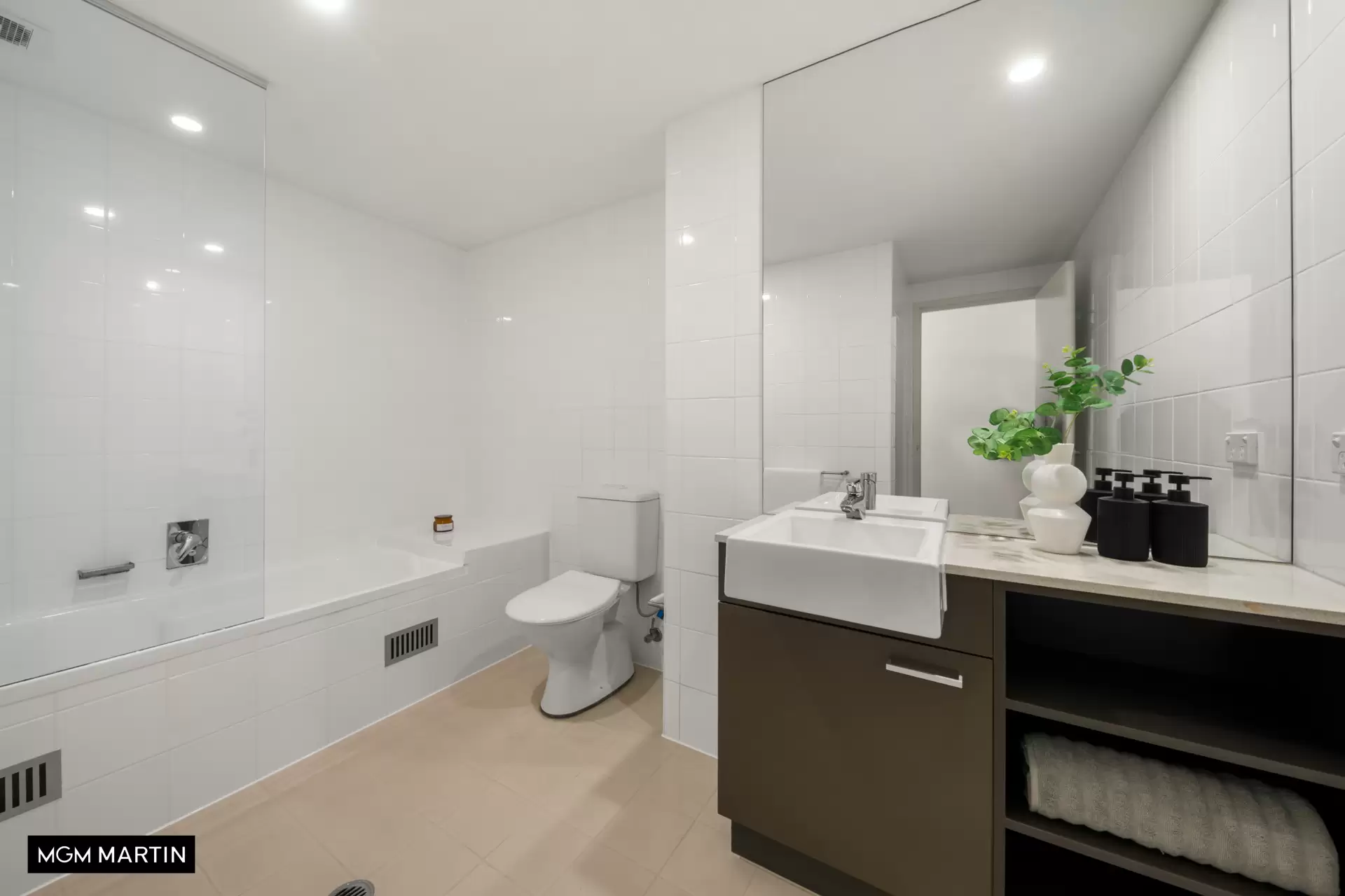 14/1 Levy Walk, Zetland Auction by MGM Martin - image 1