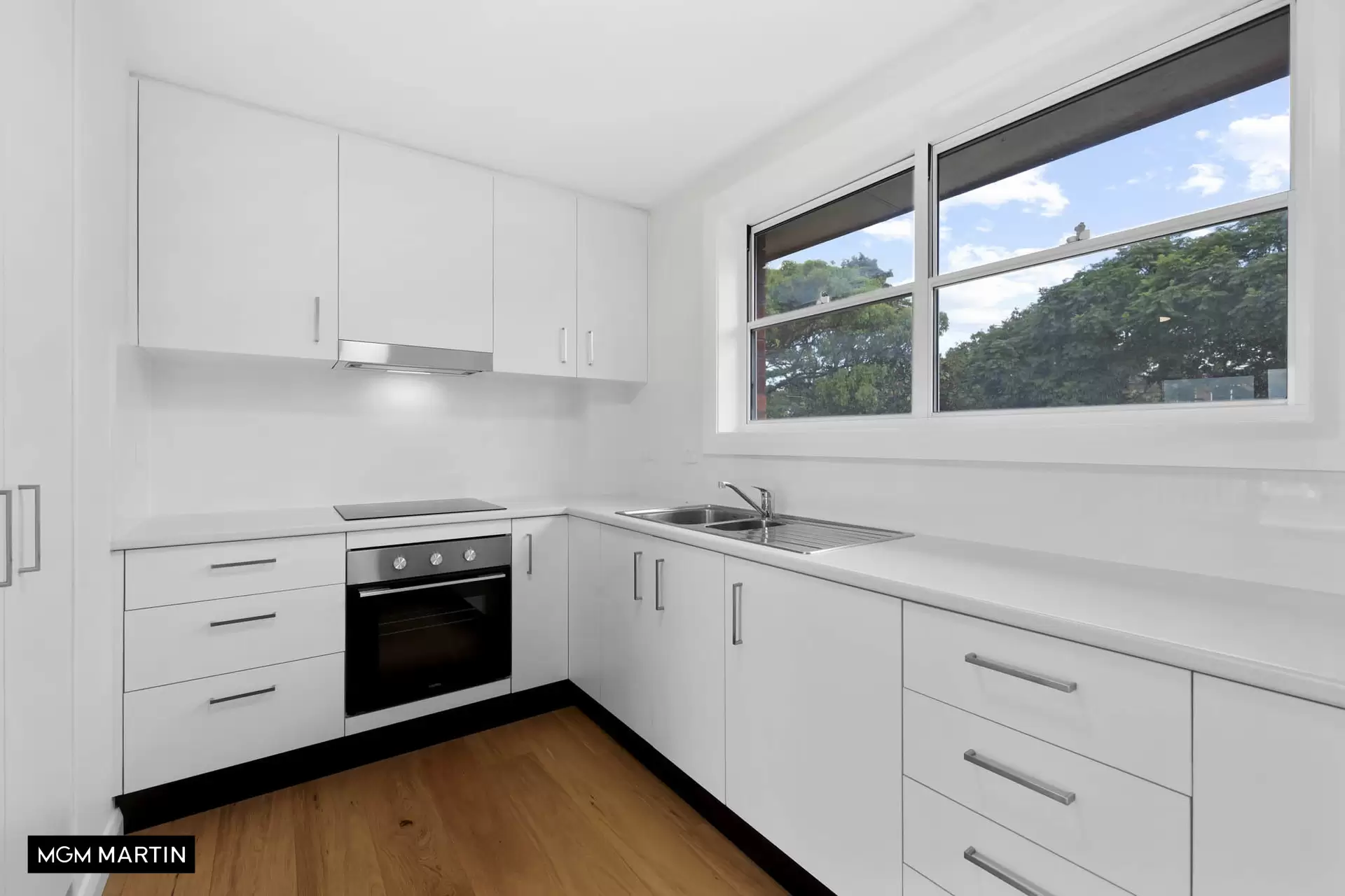 9/119 Brook Street, Coogee Leased by MGM Martin - image 1