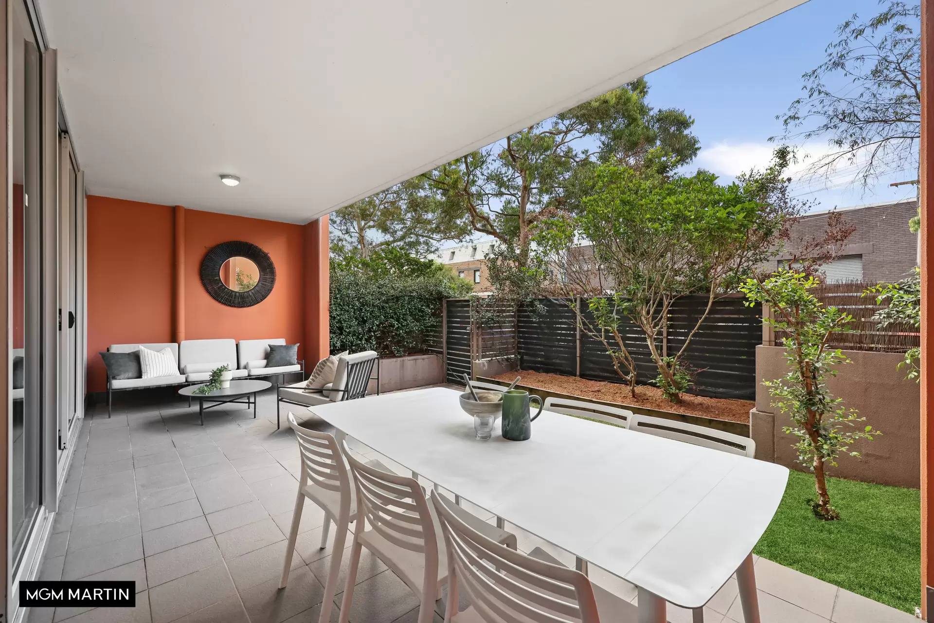 284/5 Queen Street, Rosebery For Sale by MGM Martin - image 1